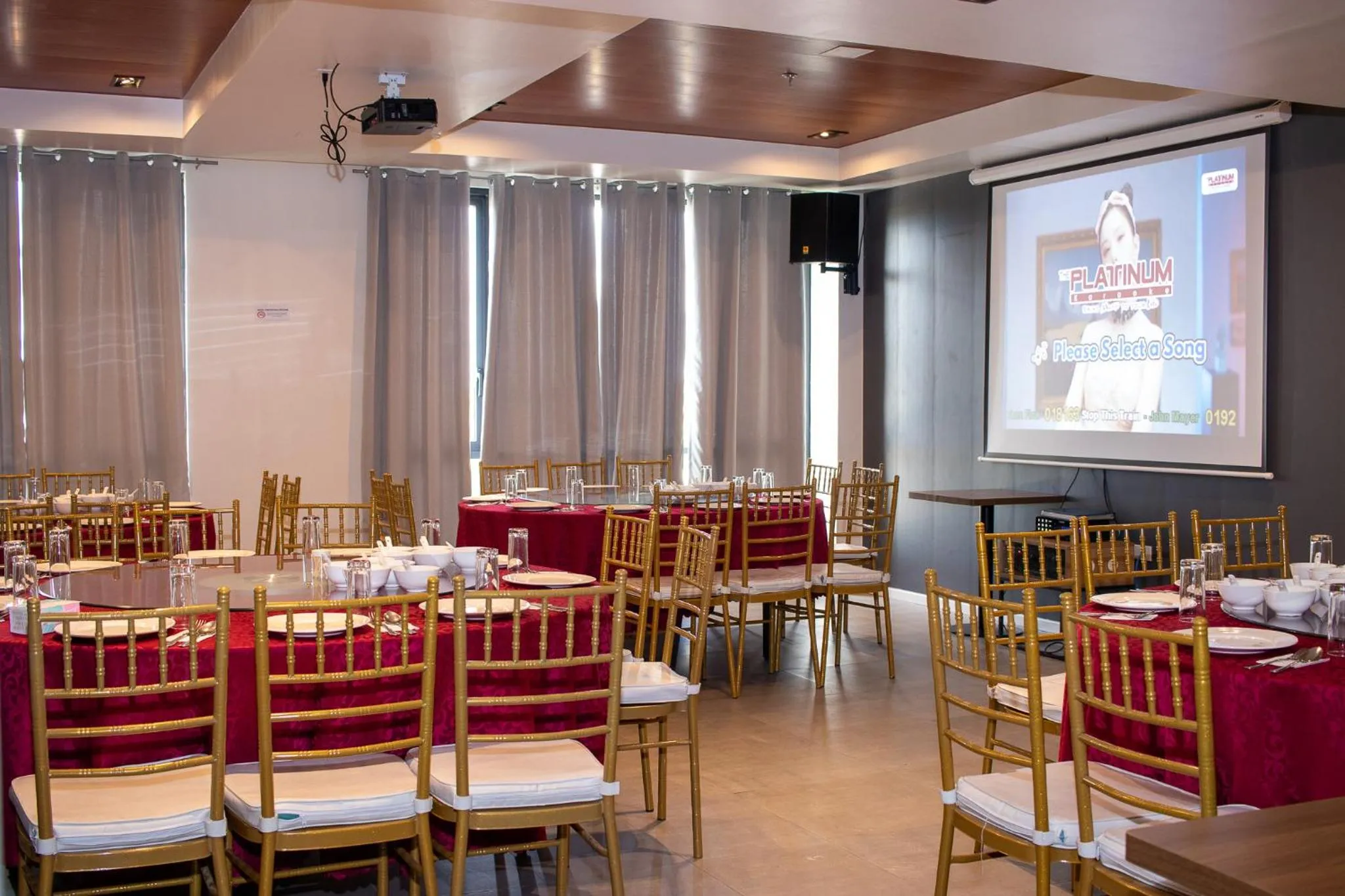 Karaoke in Levo Hotel