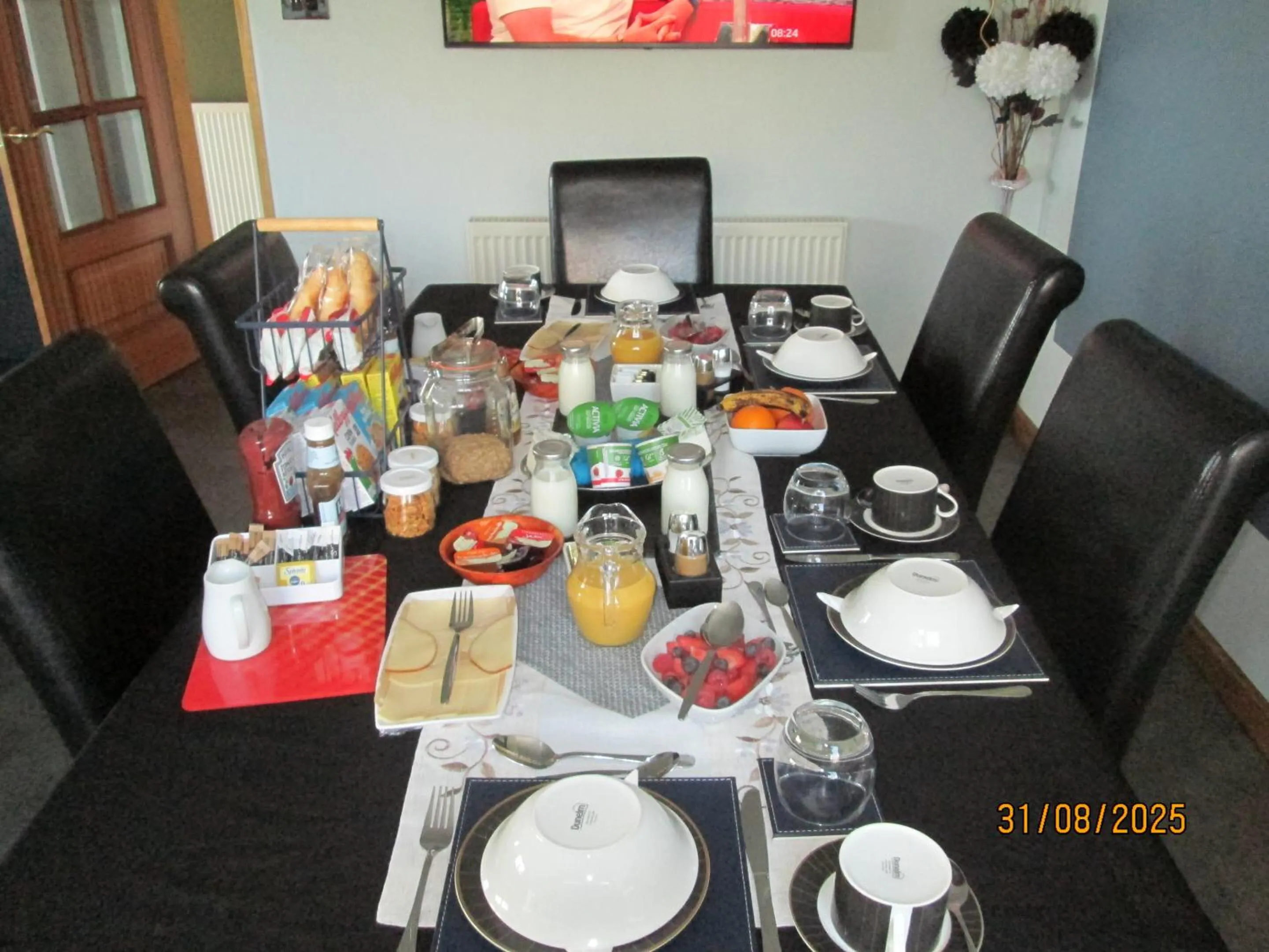 Breakfast in Broomlea