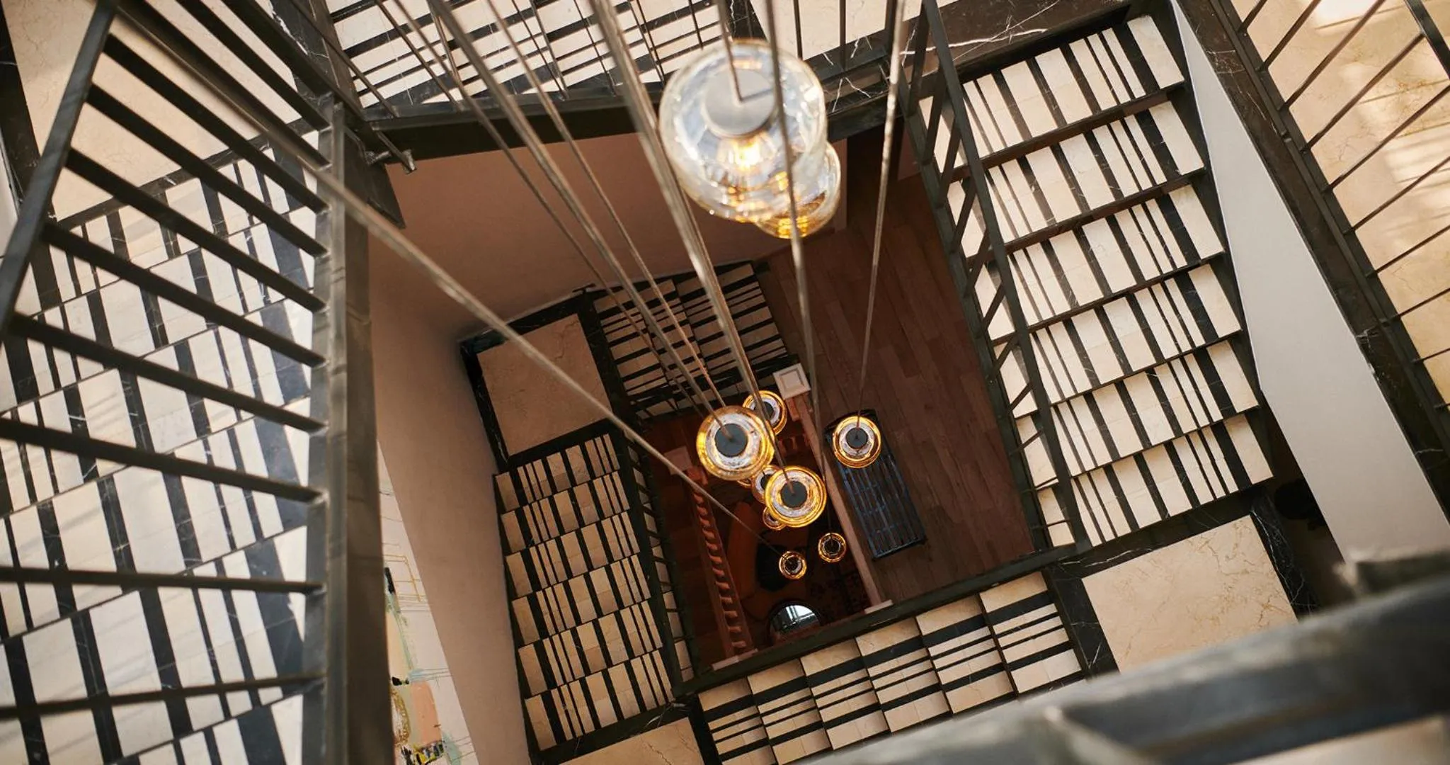 Property building in Casa Izeba