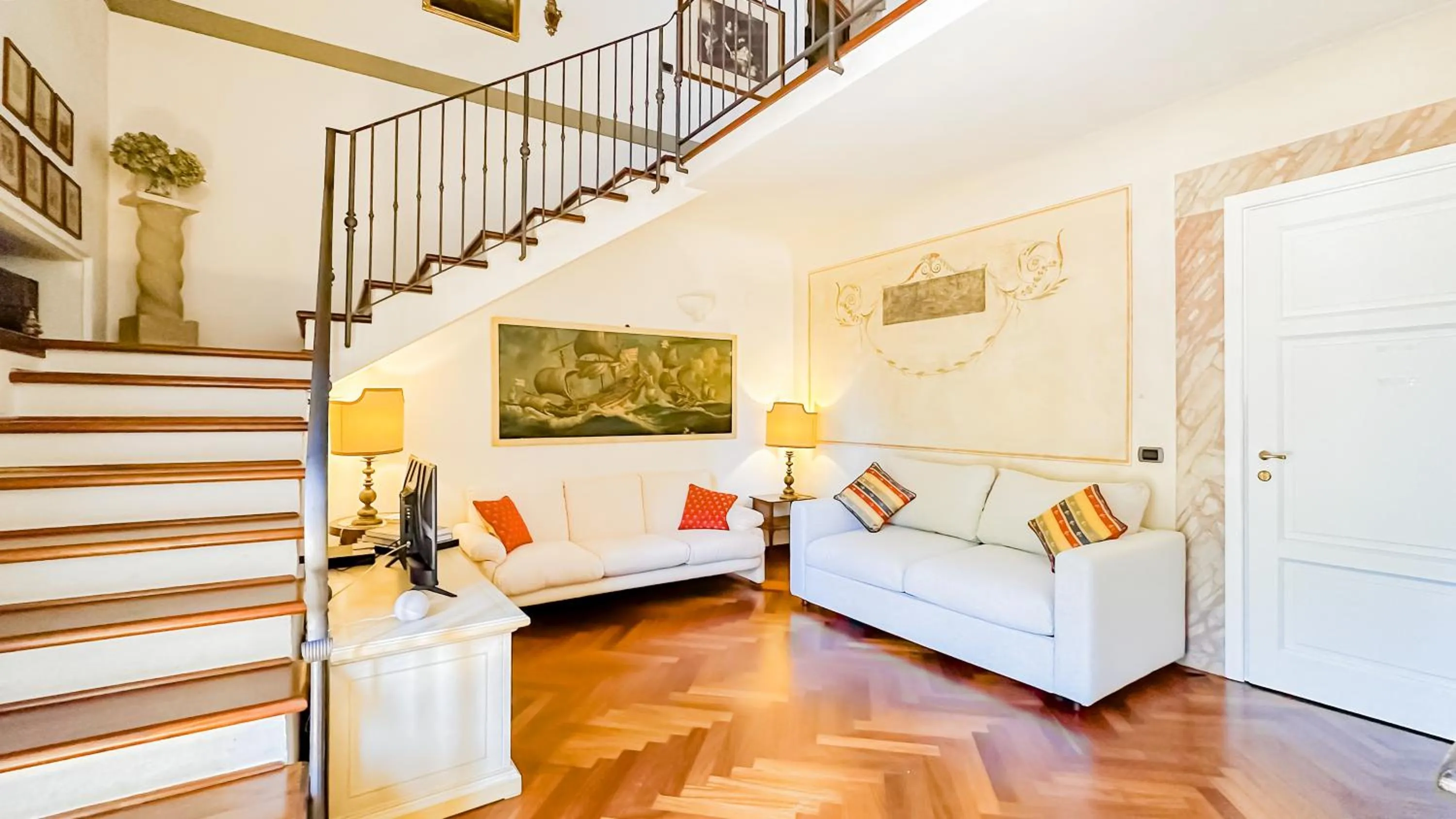 Machiavelli Superior House