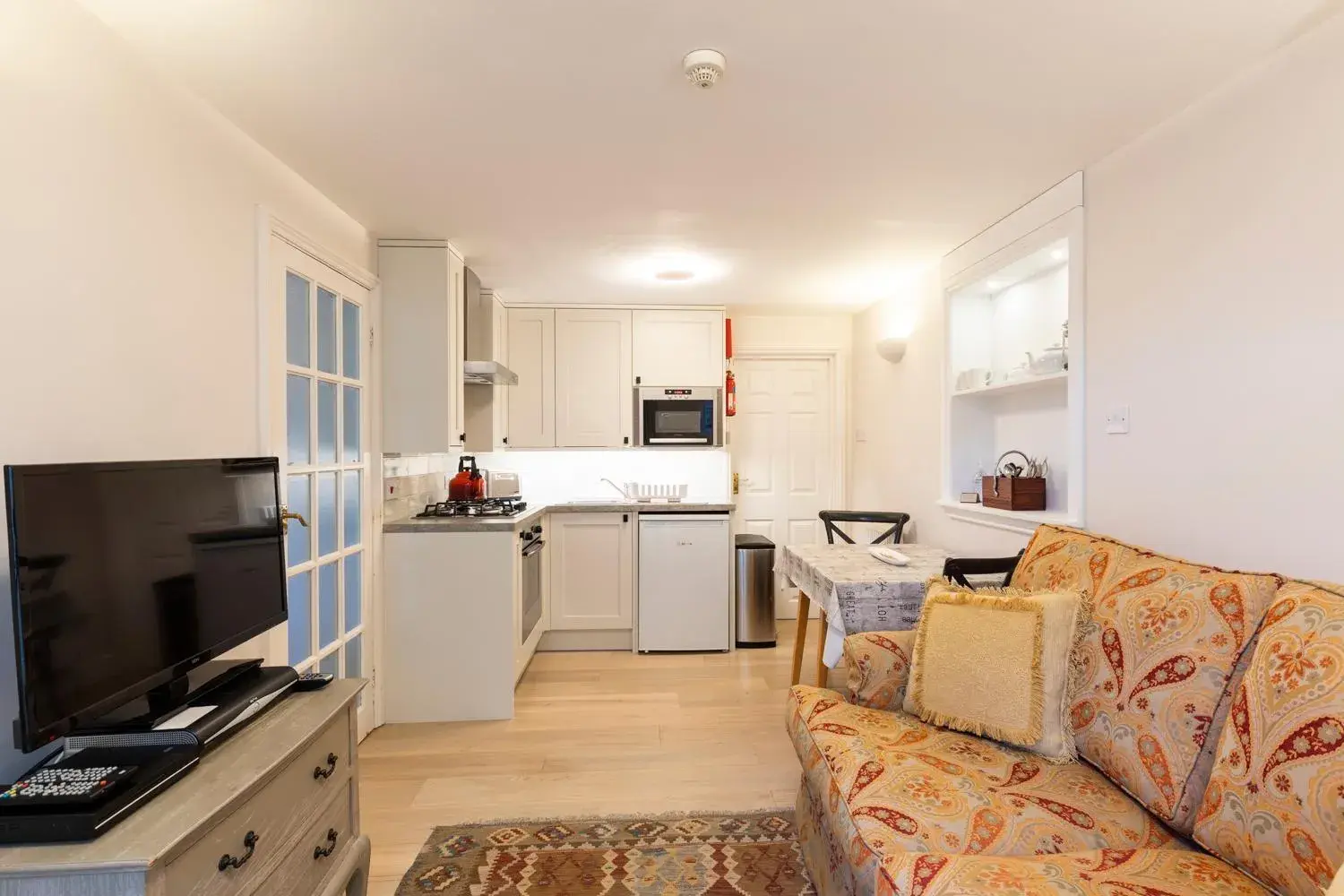 Apartment with Shower in Luccombe Villa Holiday Apartments Apartment with Shower in Luccombe Villa Holiday Apartments