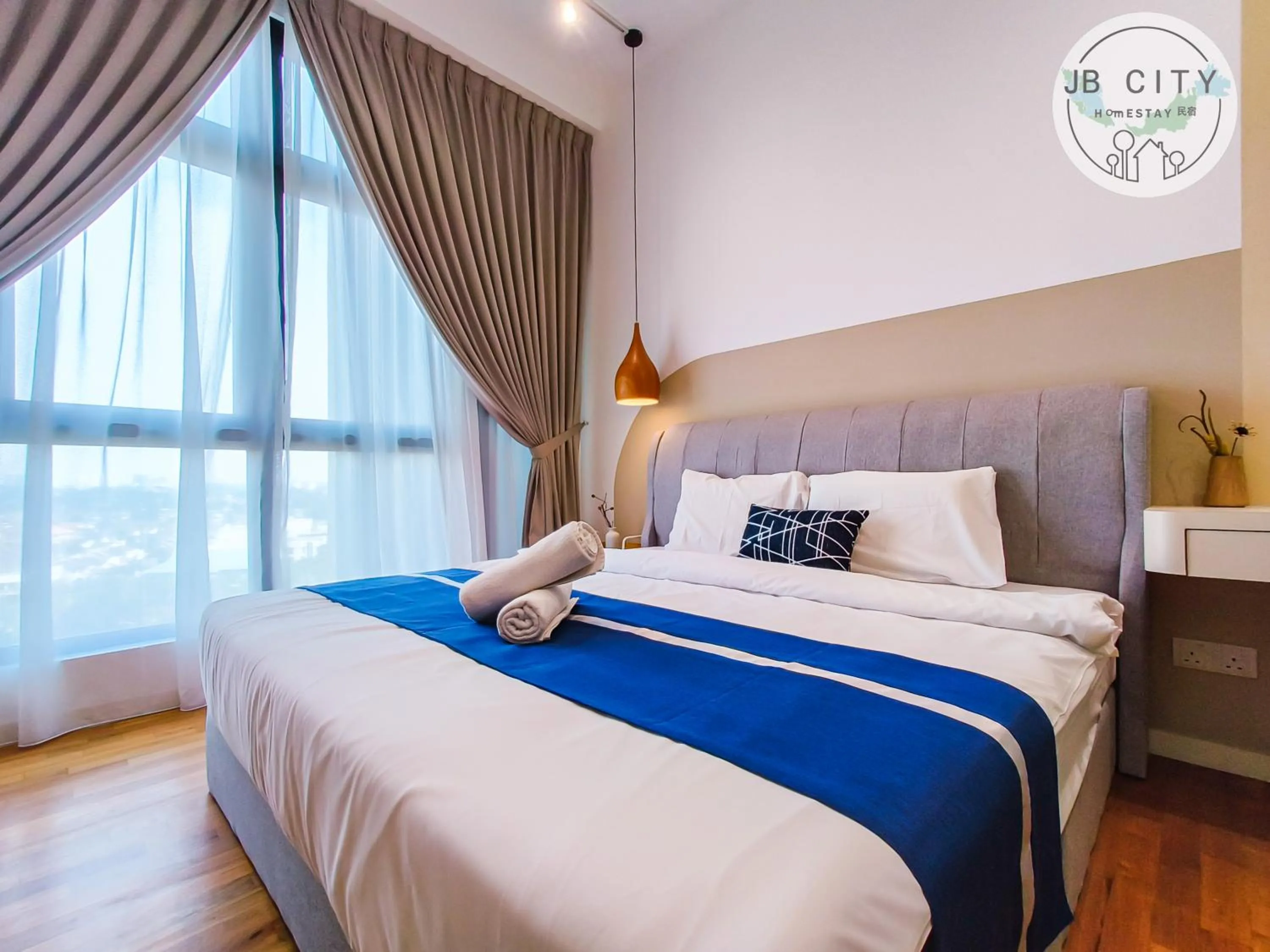 Bed in Skudai Paradigm Mall by RR JBcity