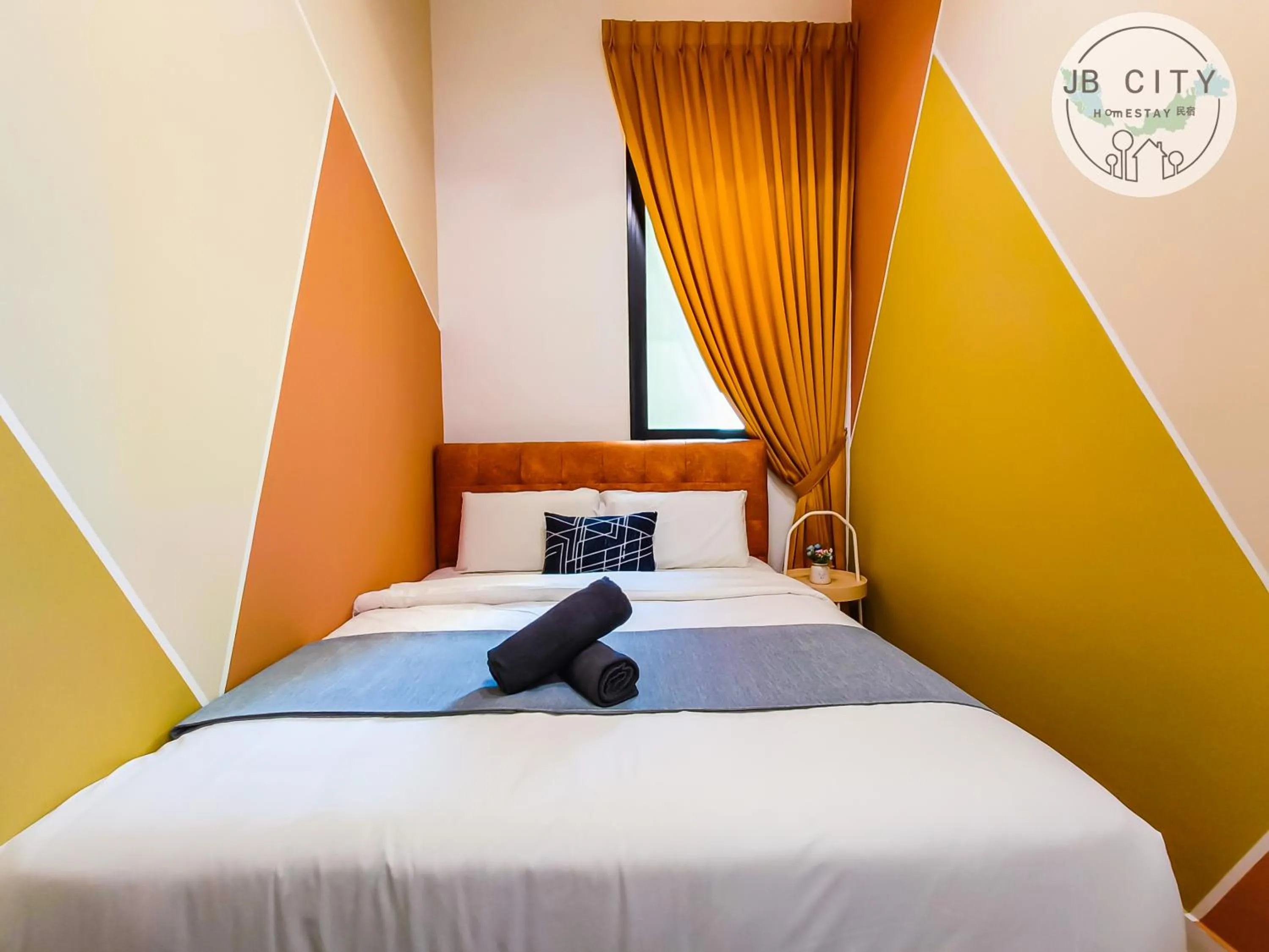 Bed in Skudai Paradigm Mall by RR JBcity