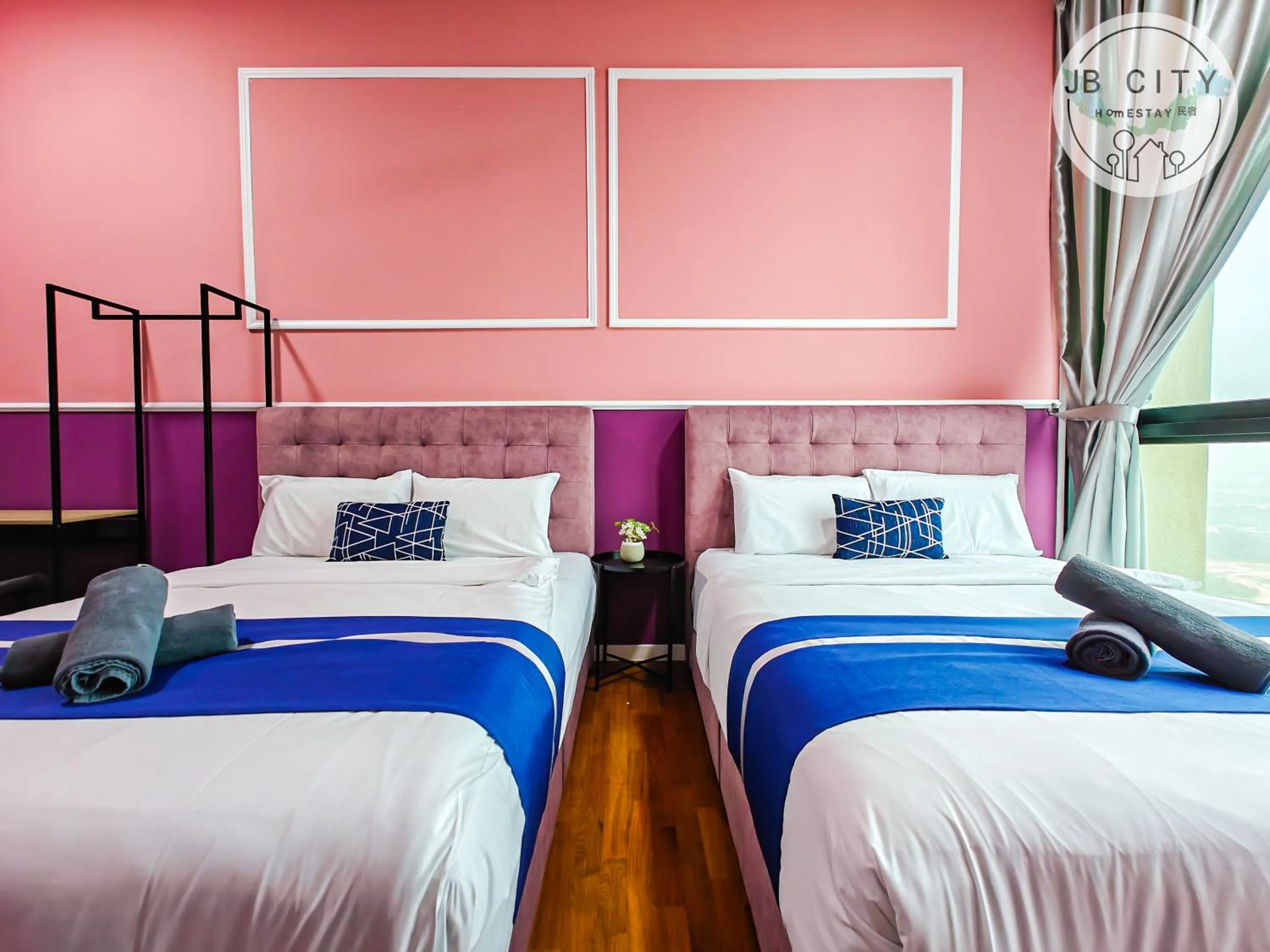 Bed in Skudai Paradigm Mall by RR JBcity