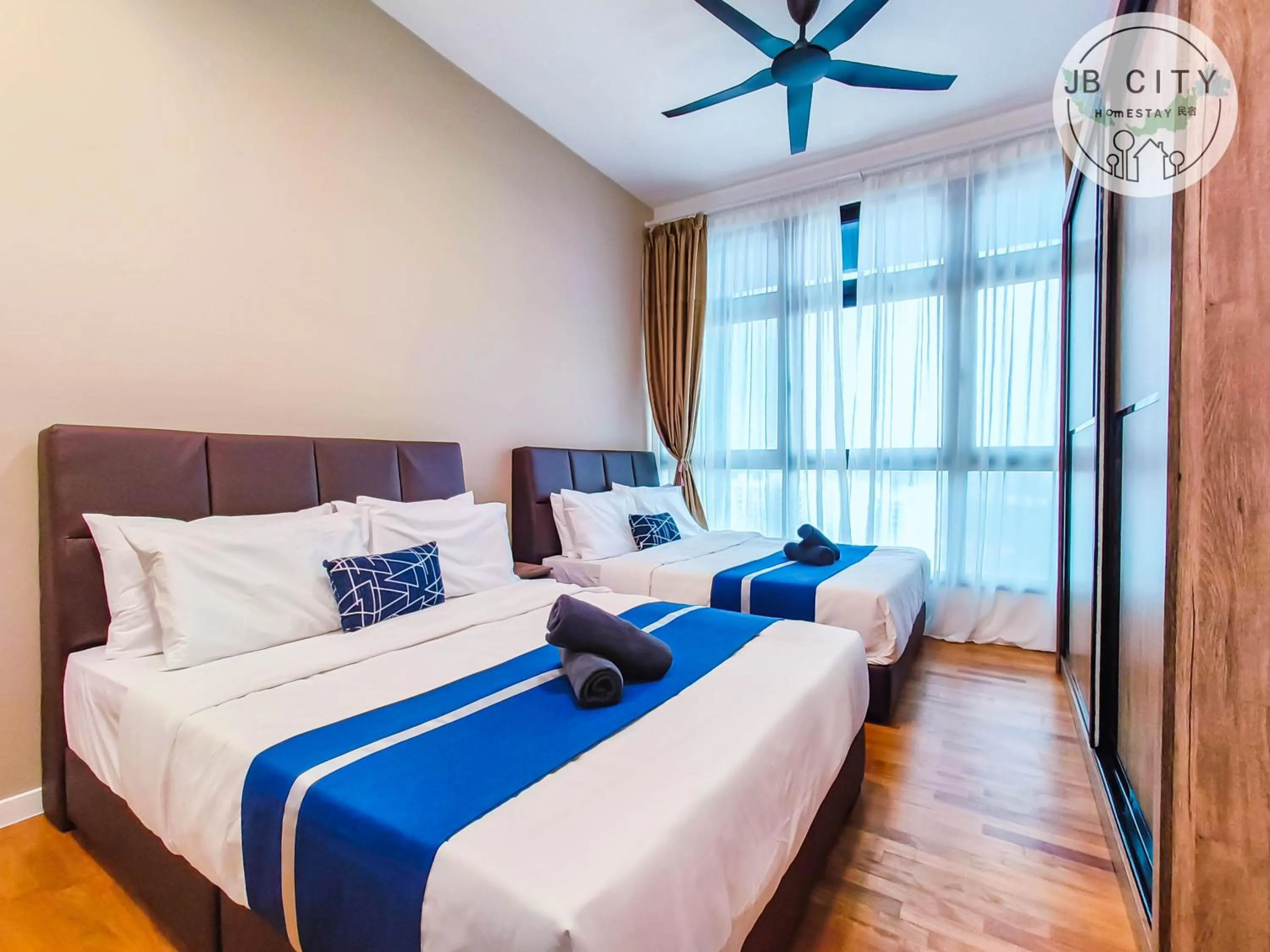 Bed in Skudai Paradigm Mall by RR JBcity