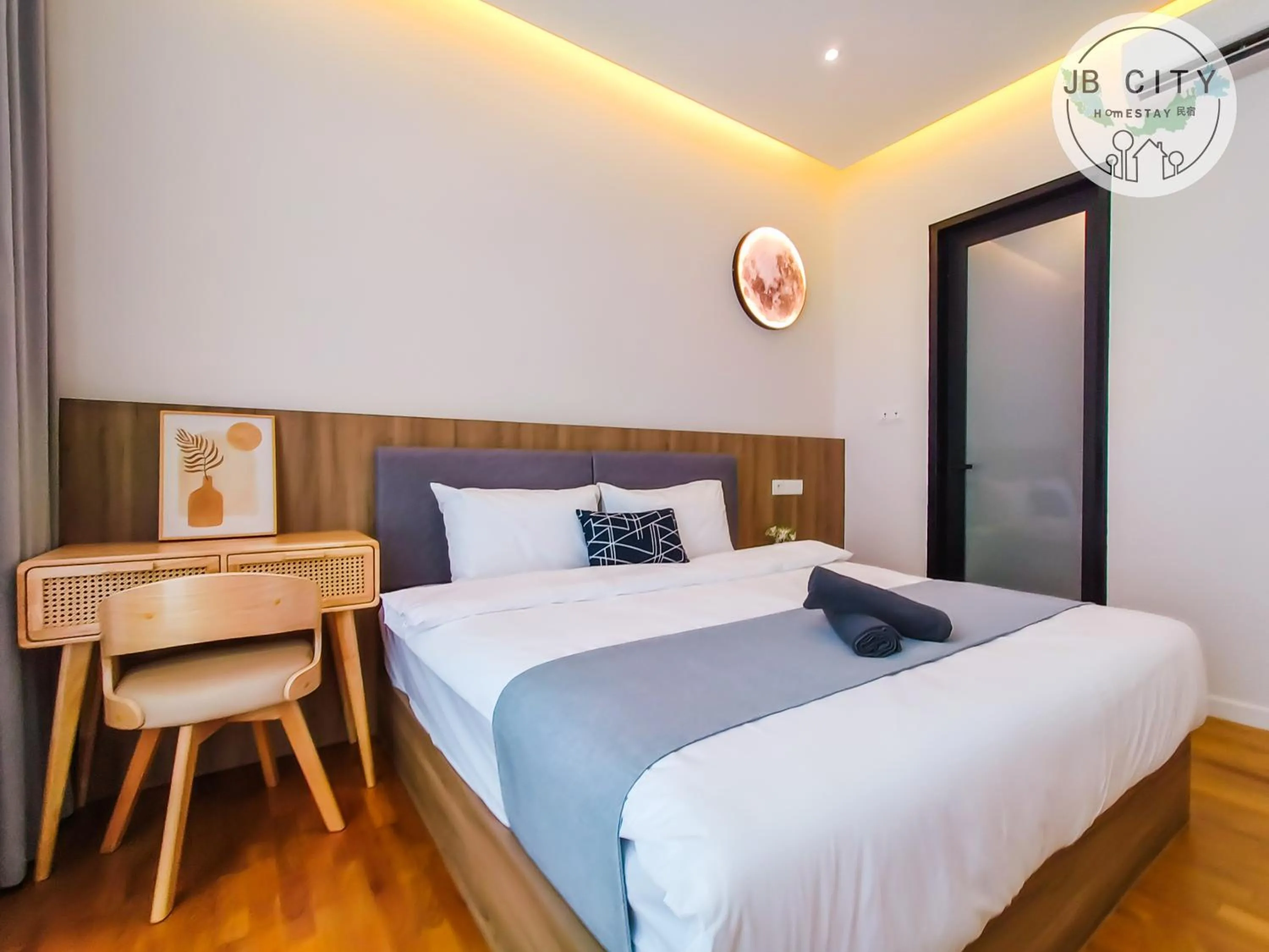 Bed in Skudai Paradigm Mall by RR JBcity