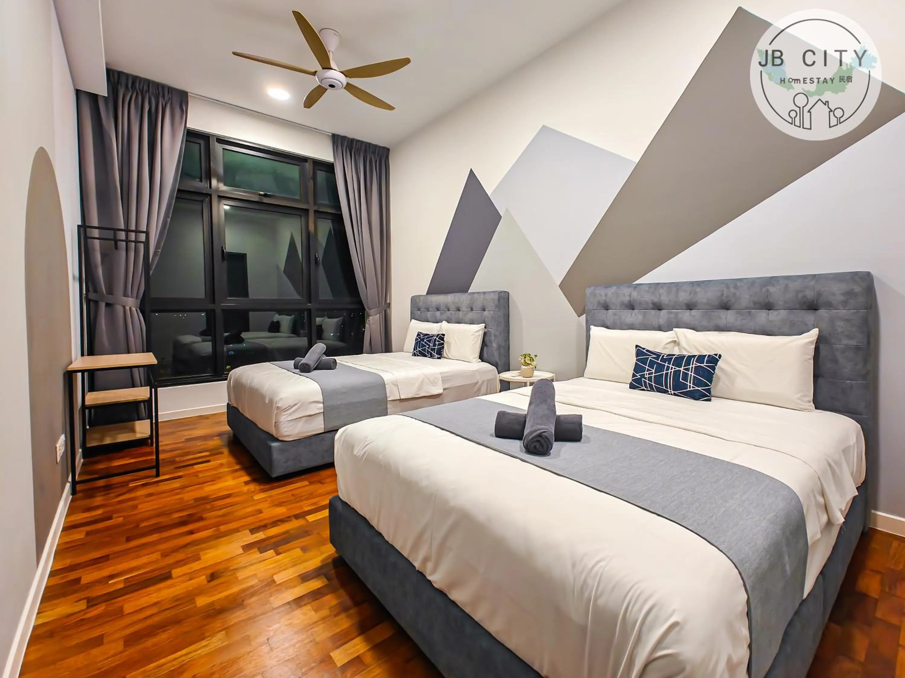 Bed in Skudai Paradigm Mall by RR JBcity