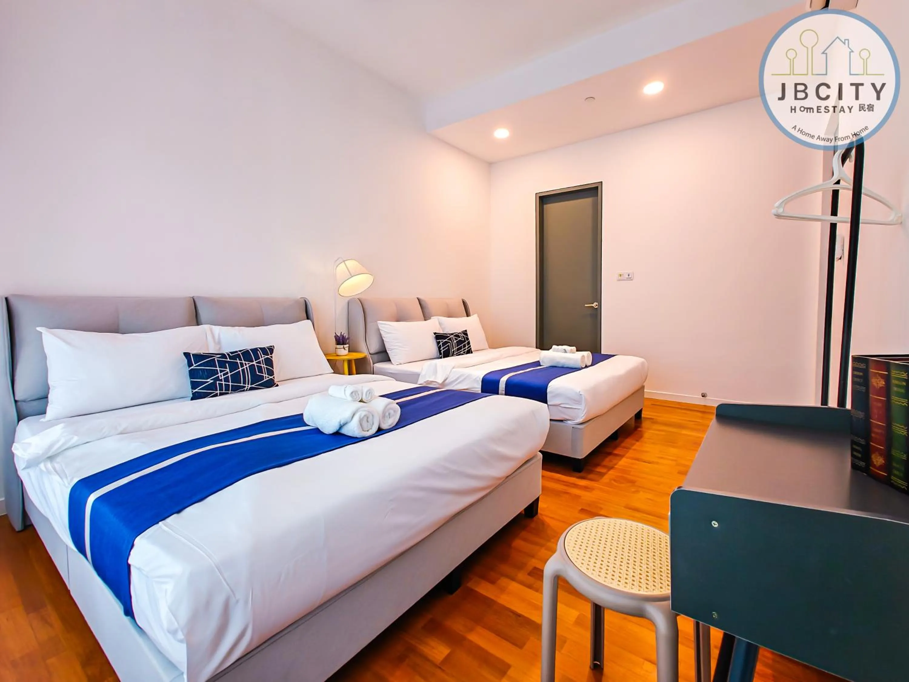 Bed in Skudai Paradigm Mall by RR JBcity