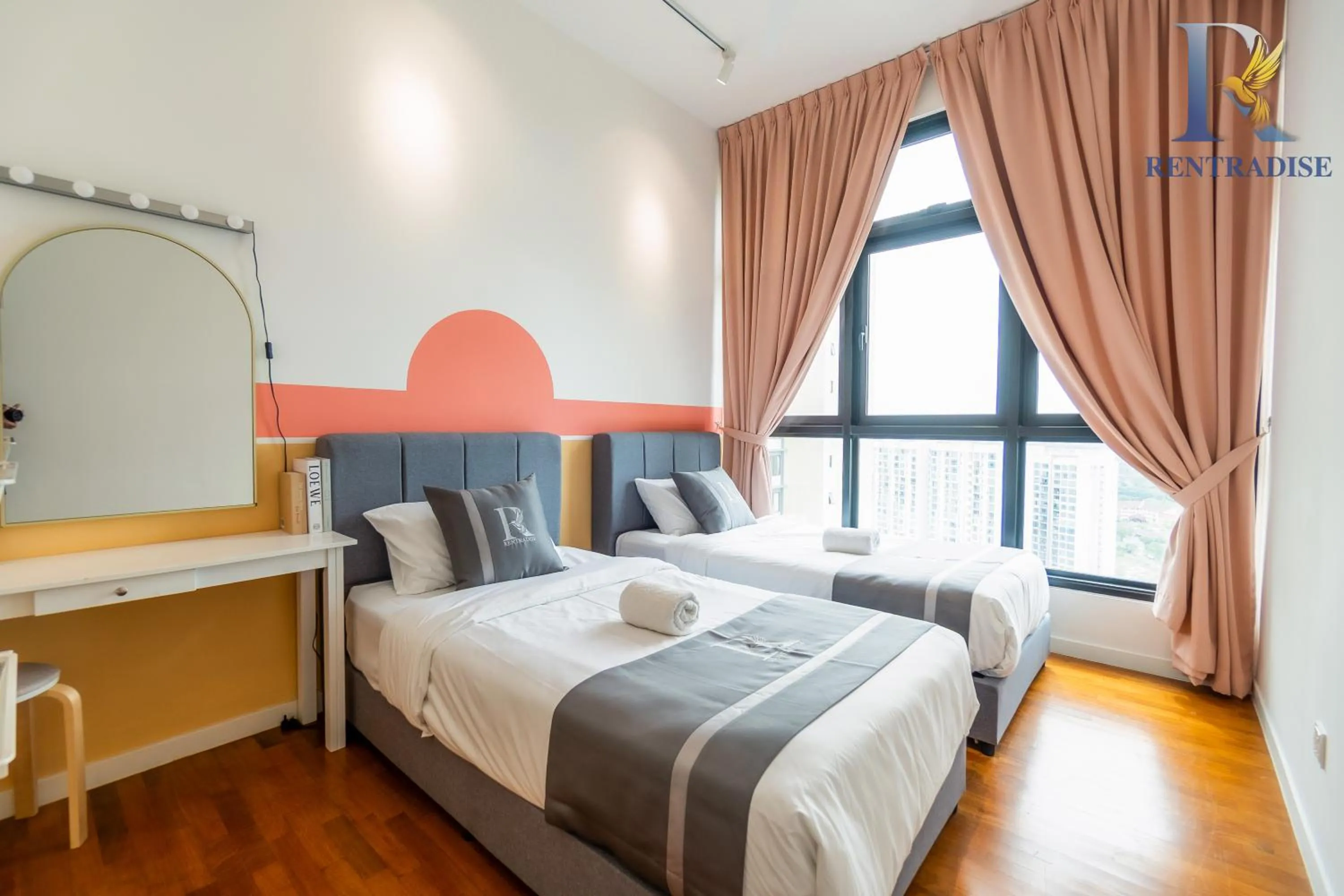 Bed in Skudai Paradigm Mall by RR JBcity