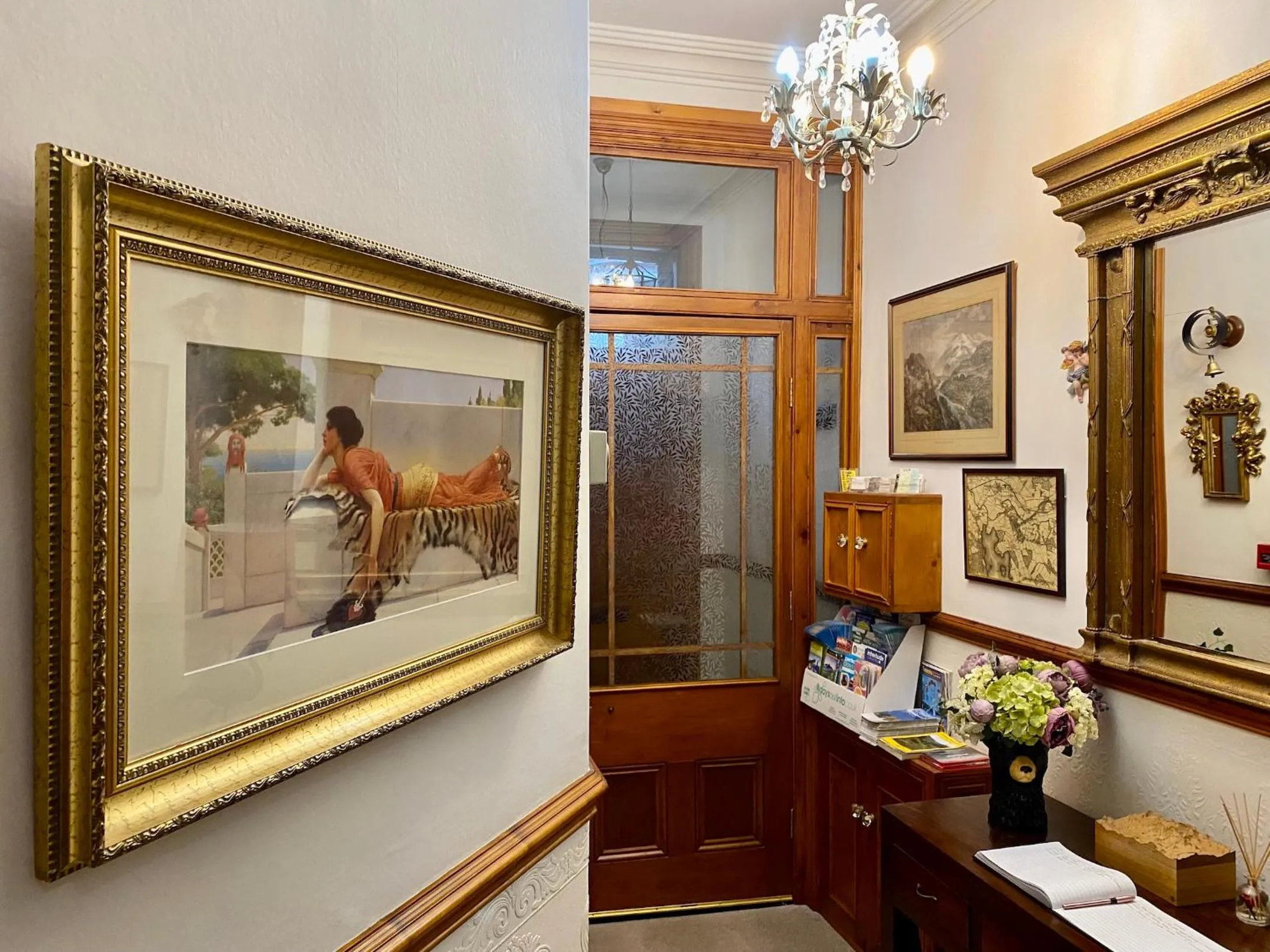 Lobby or reception in Elm Tree Lodge
