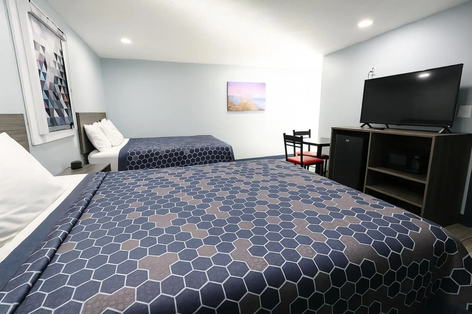 Bed in Hillsboro Inn & Suites