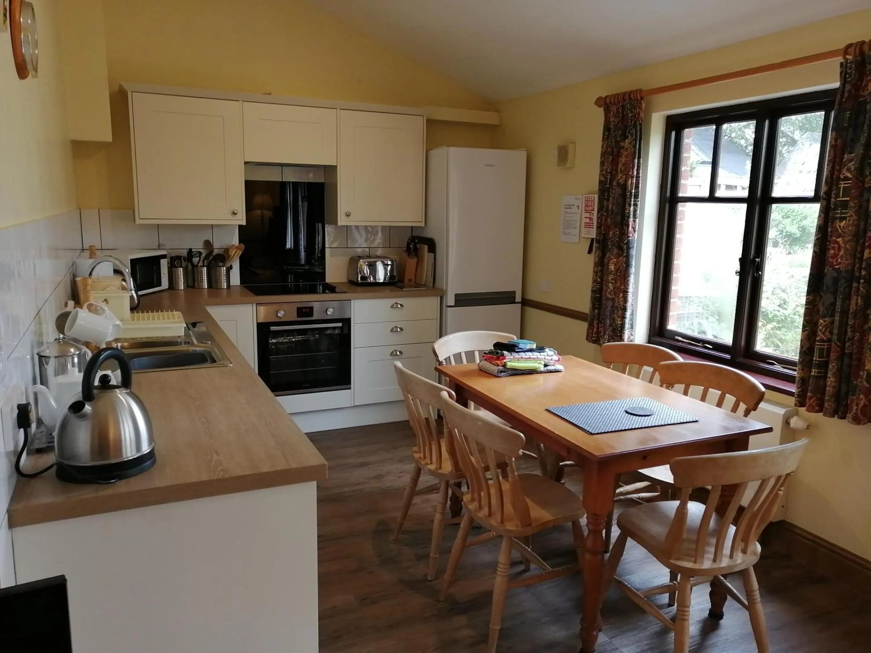 Kitchen or kitchenette in The Old Stables self catering