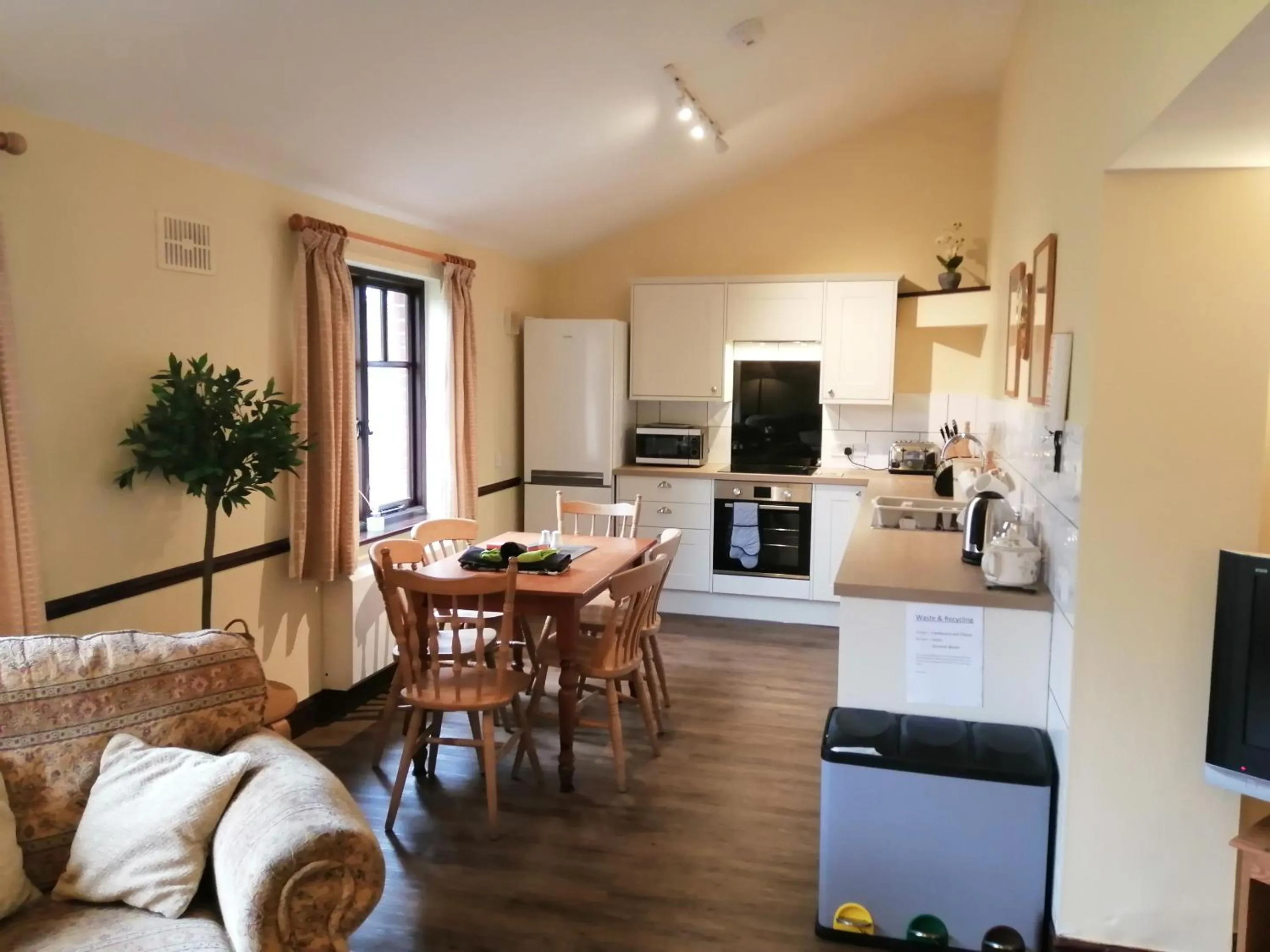 Kitchen or kitchenette in The Old Stables self catering
