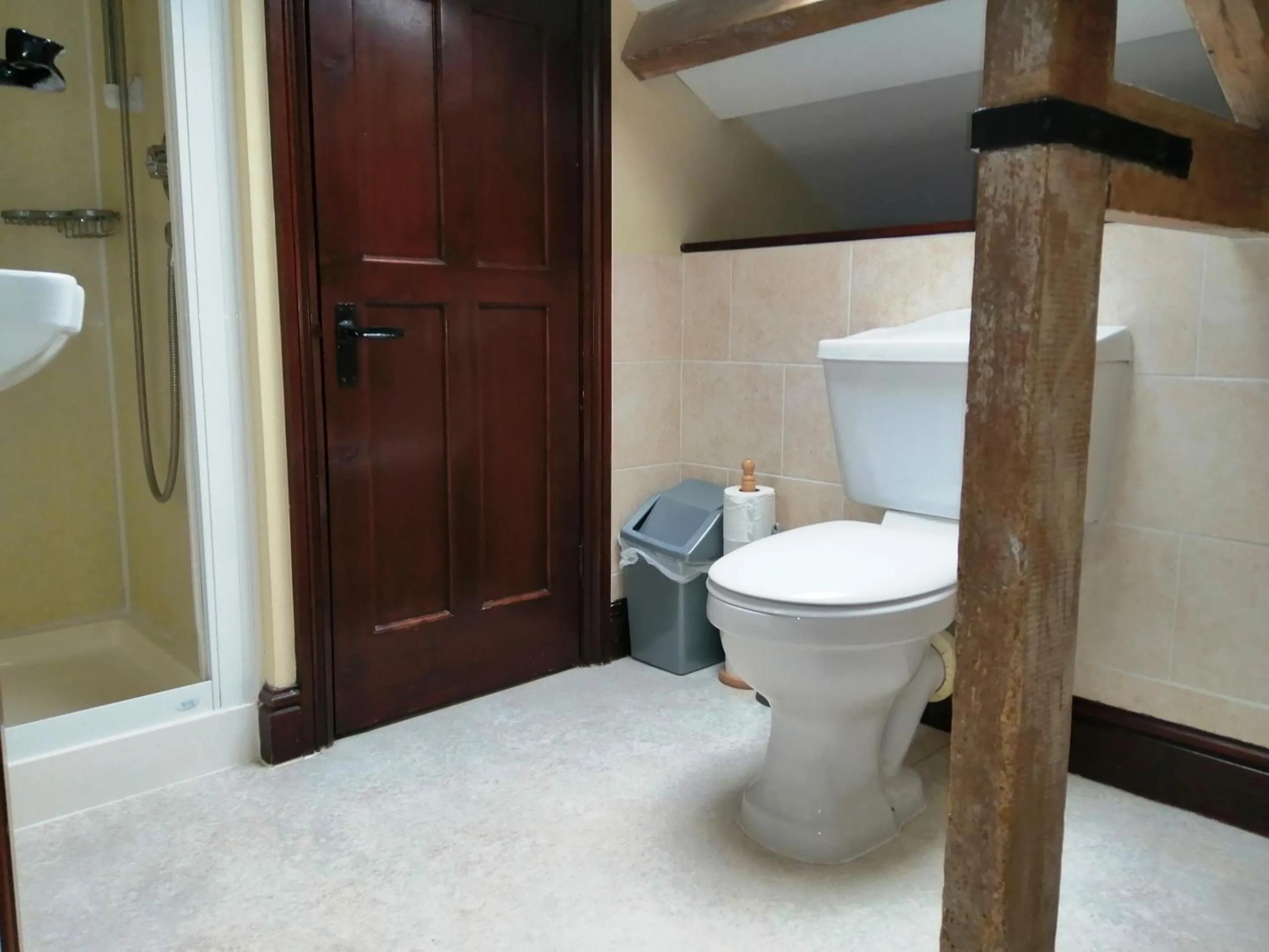 Bathroom in The Old Stables self catering