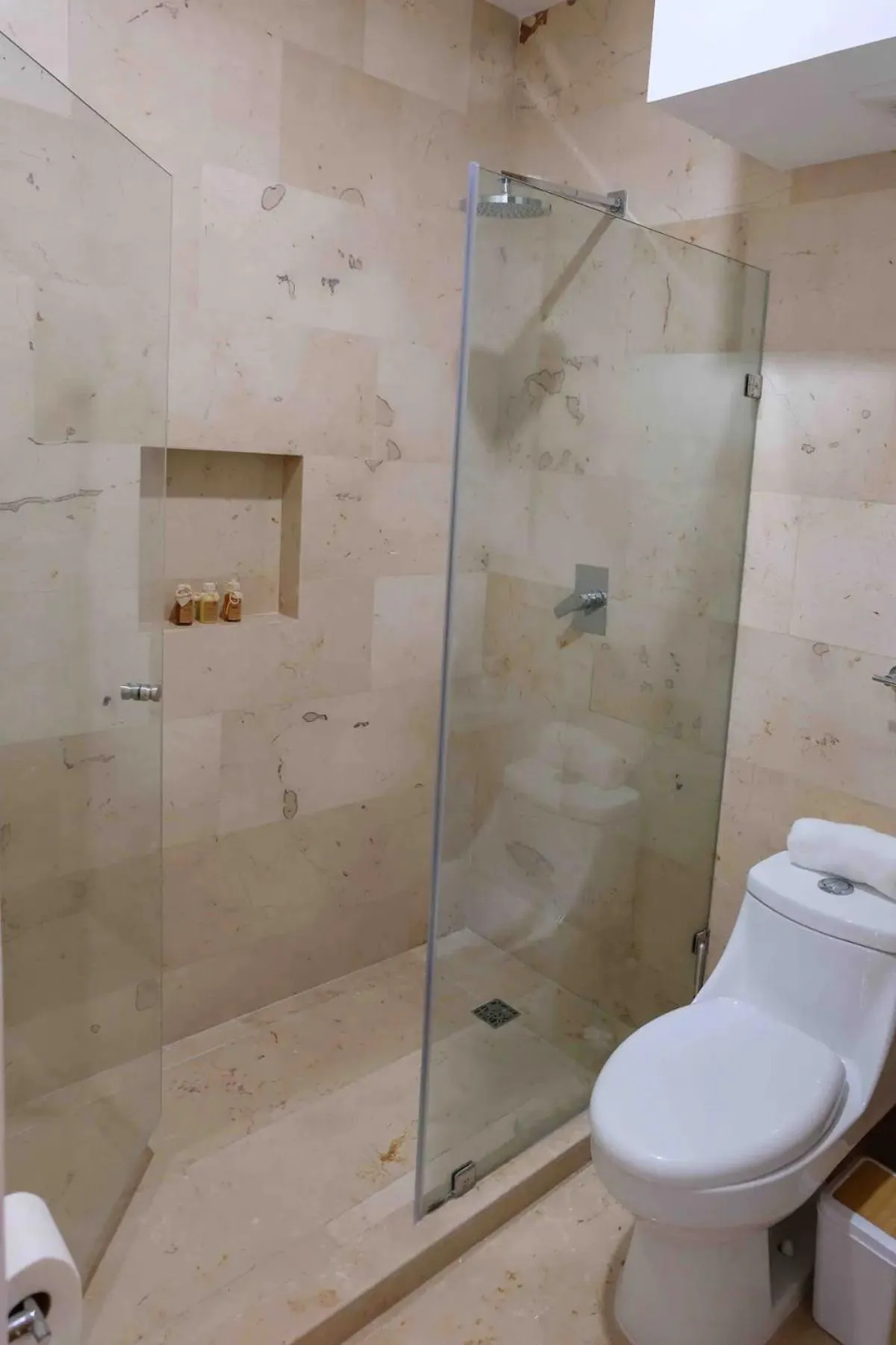Shower in Stayon5a Av penthouse with PrivatePool
