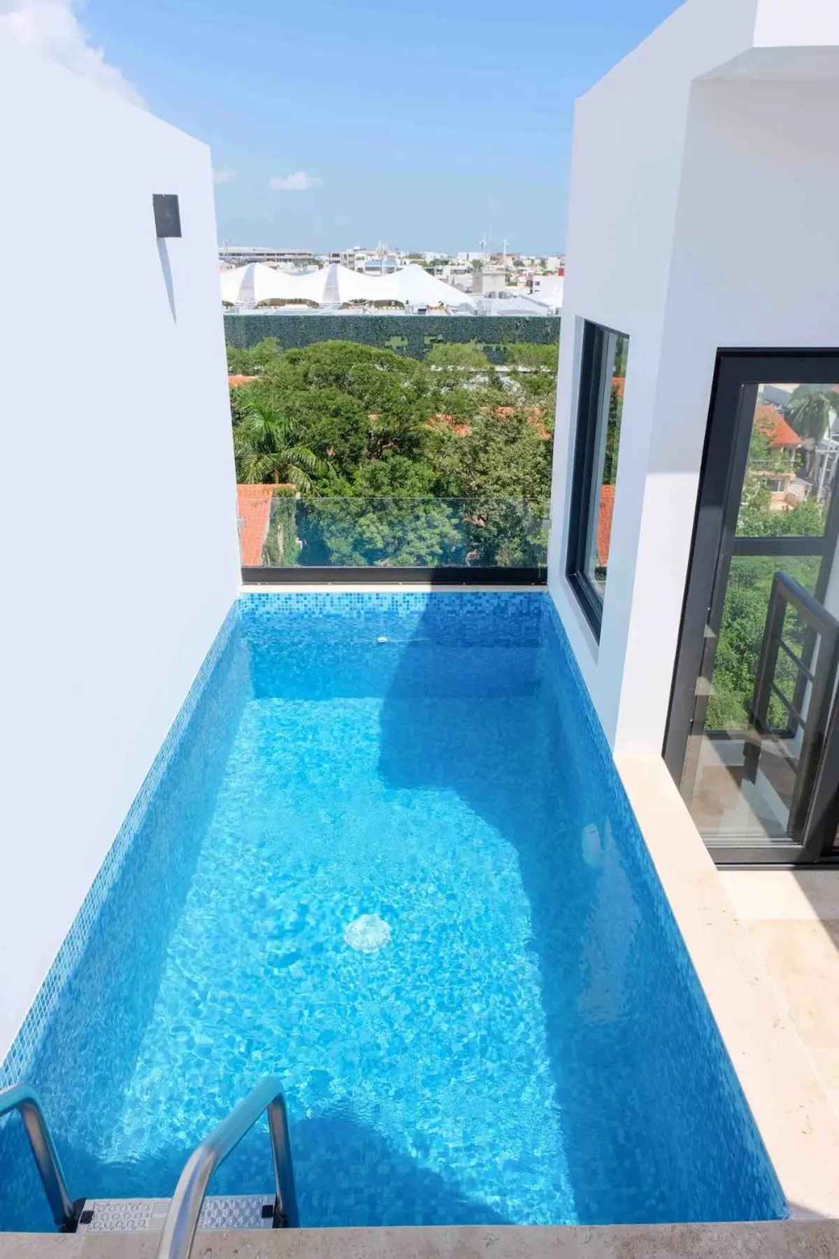 Pool view in Stayon5a Av penthouse with PrivatePool