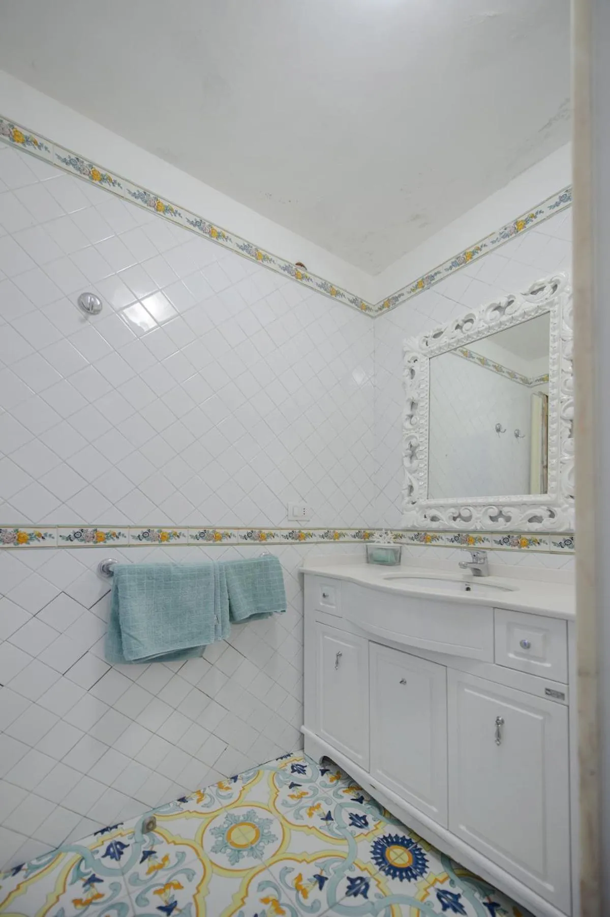 Bathroom in Villa Amalu Capri Piscina e Giardino