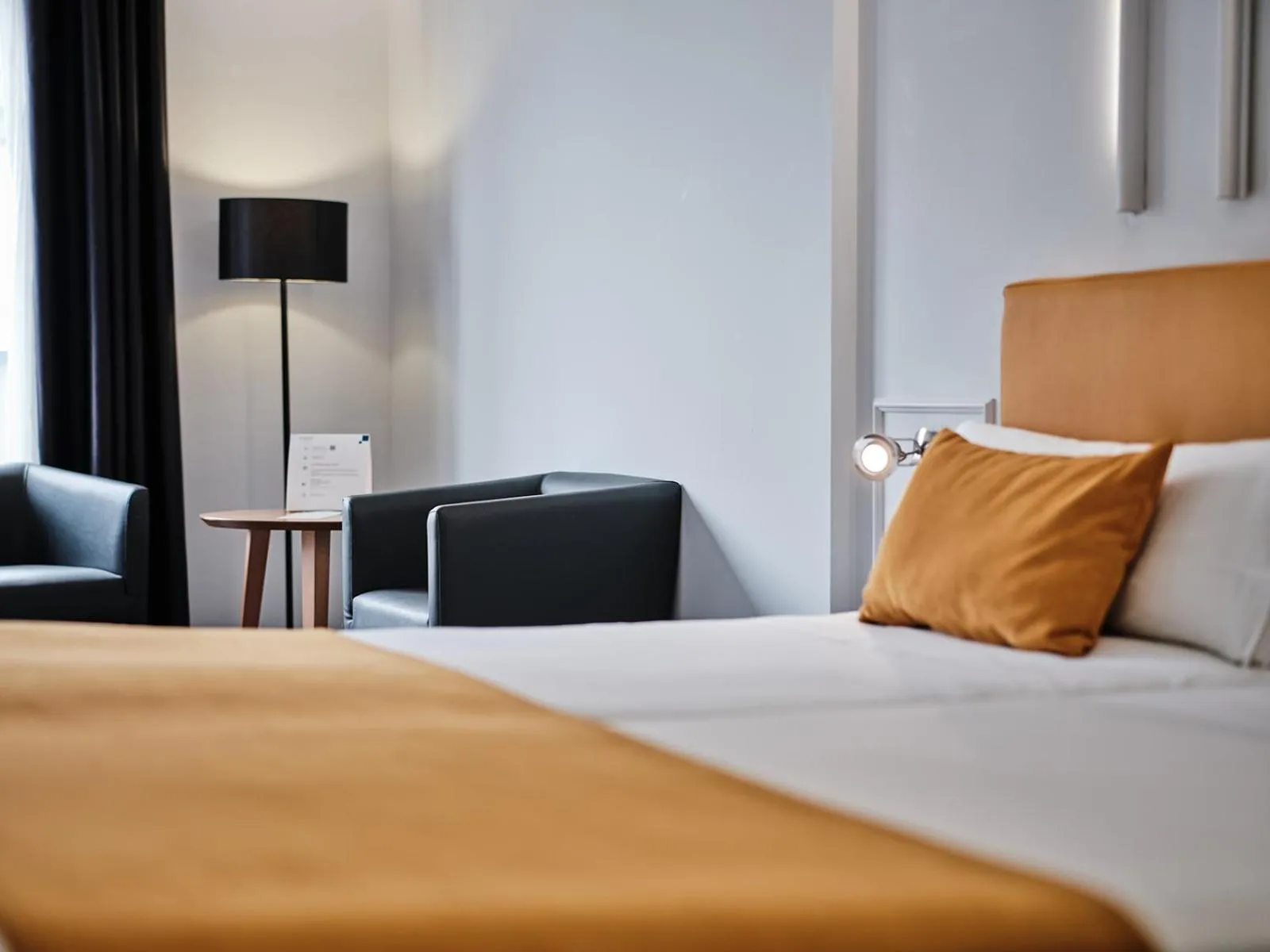 Photo of the whole room, Bed in Hotel Lux Santiago