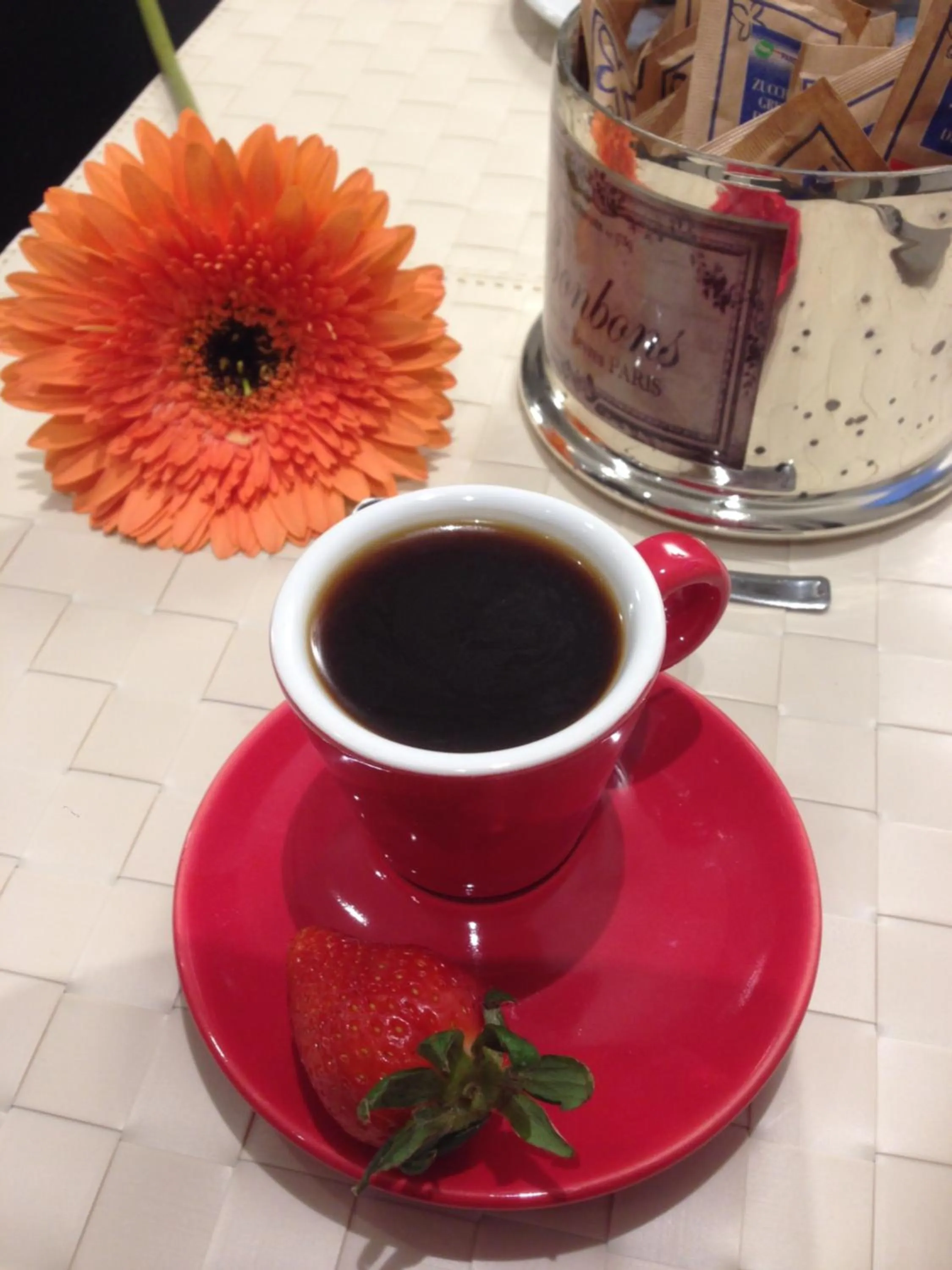 Food and drinks in Gemini Suite