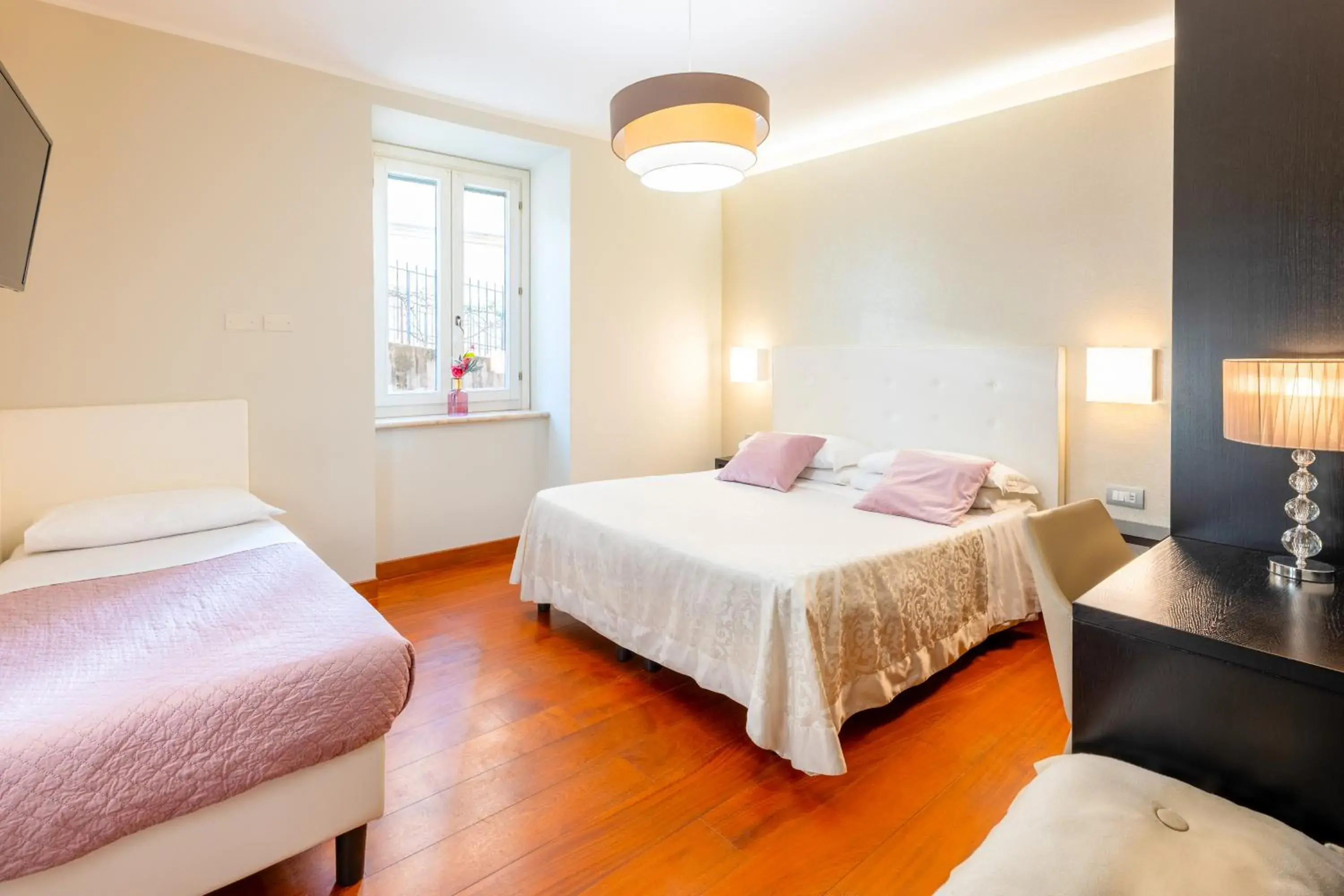 Bed in Gemini Suite Bed in Gemini Suite