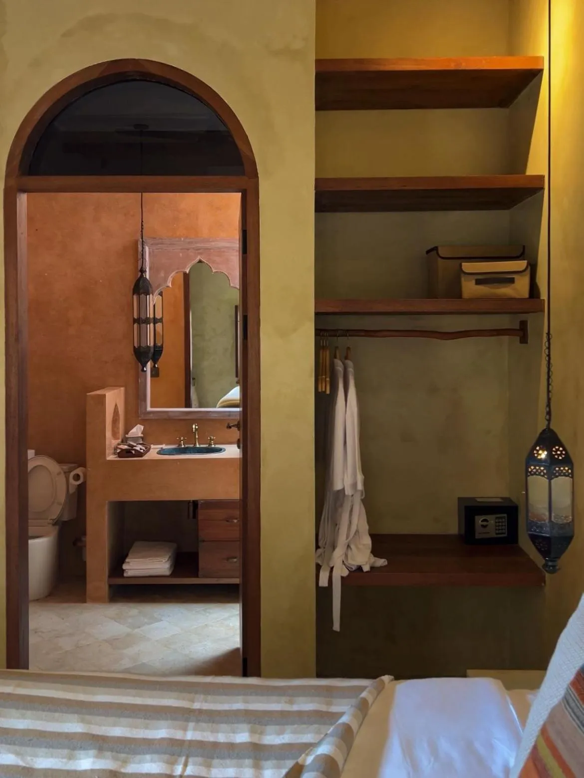Bathroom, Bed in Lina Boutique Villas and Spa