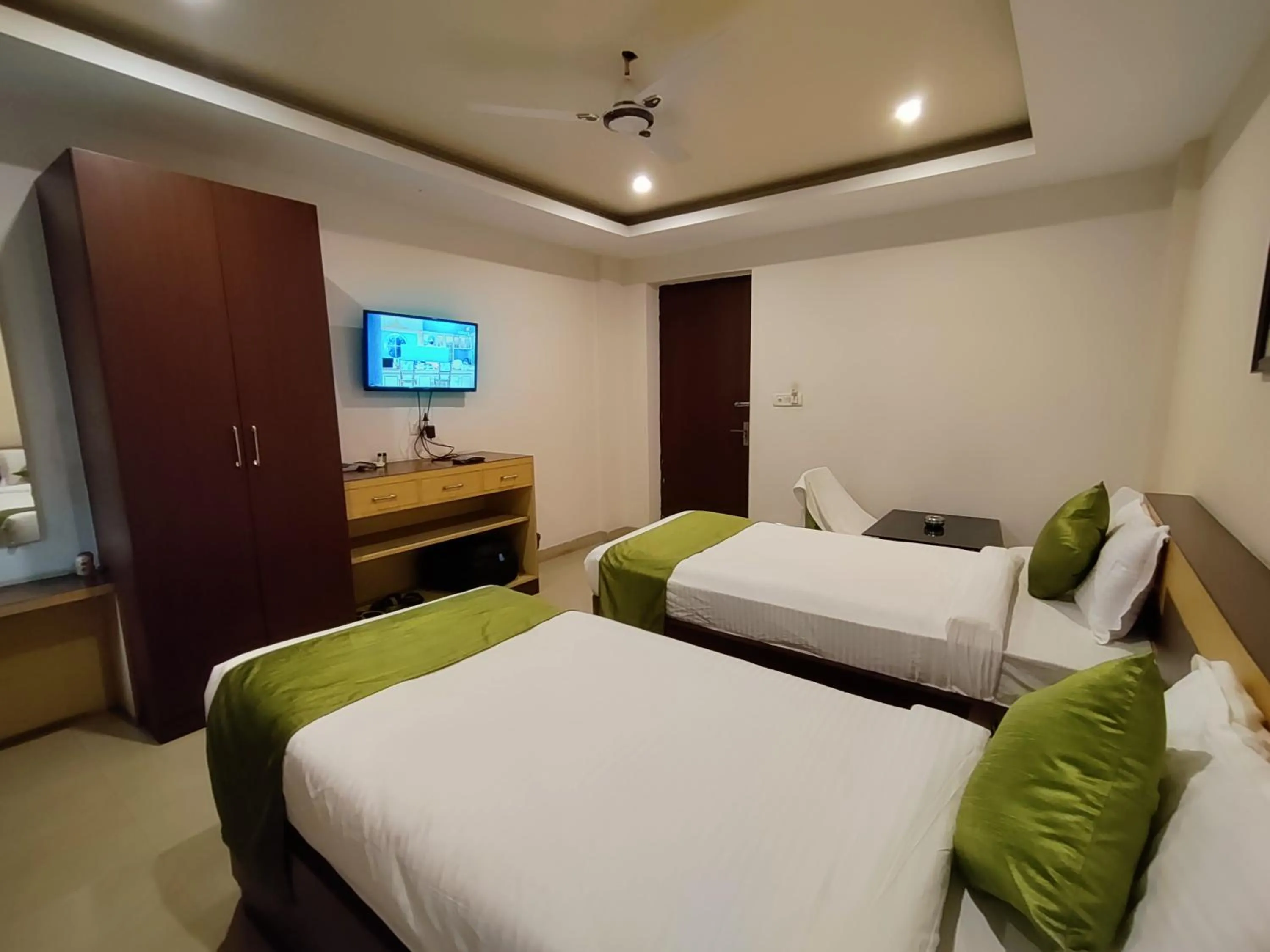 Bed in Hotel Jasmin Palace