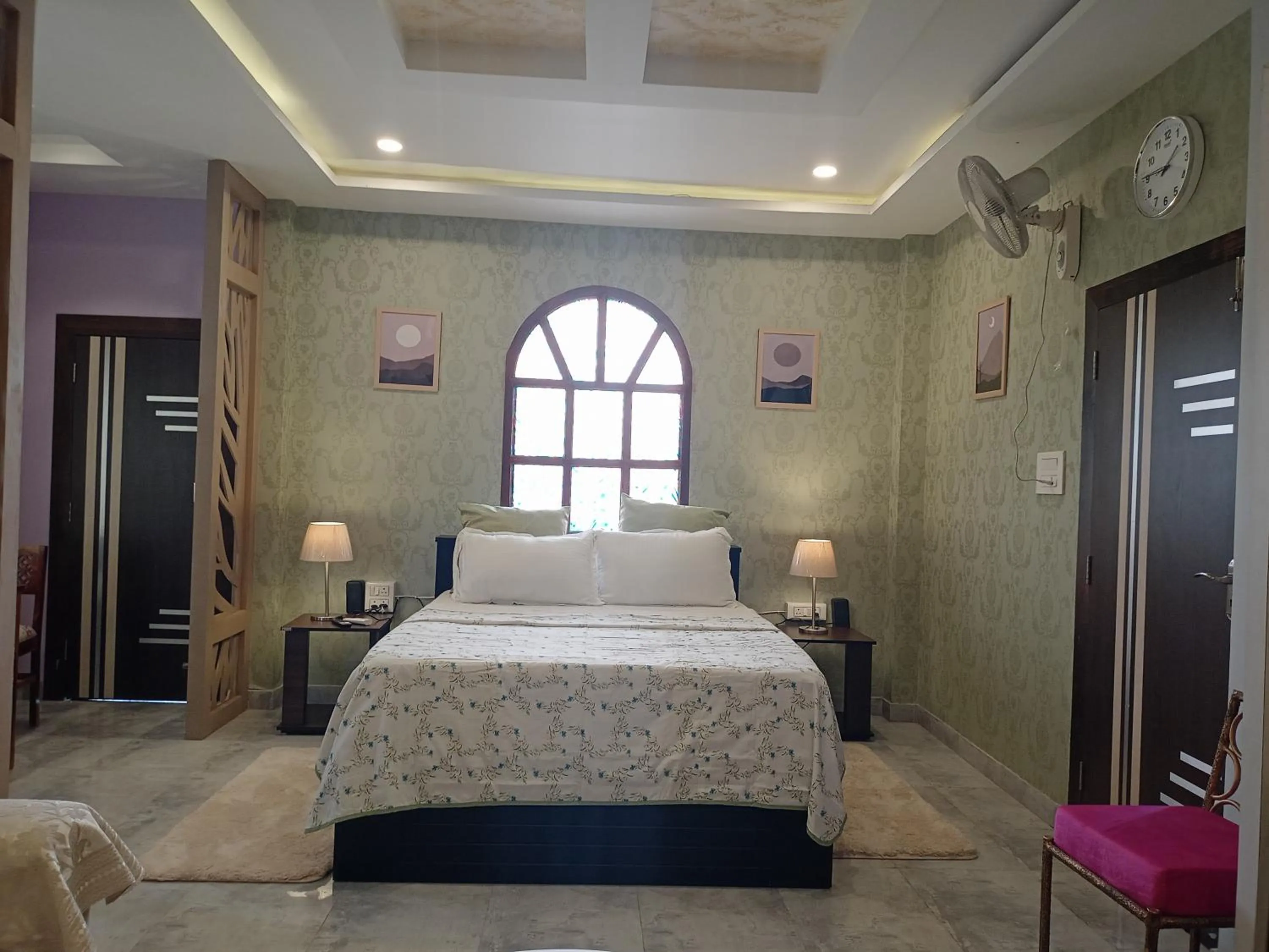 Bed in 7 Sisters Homestay