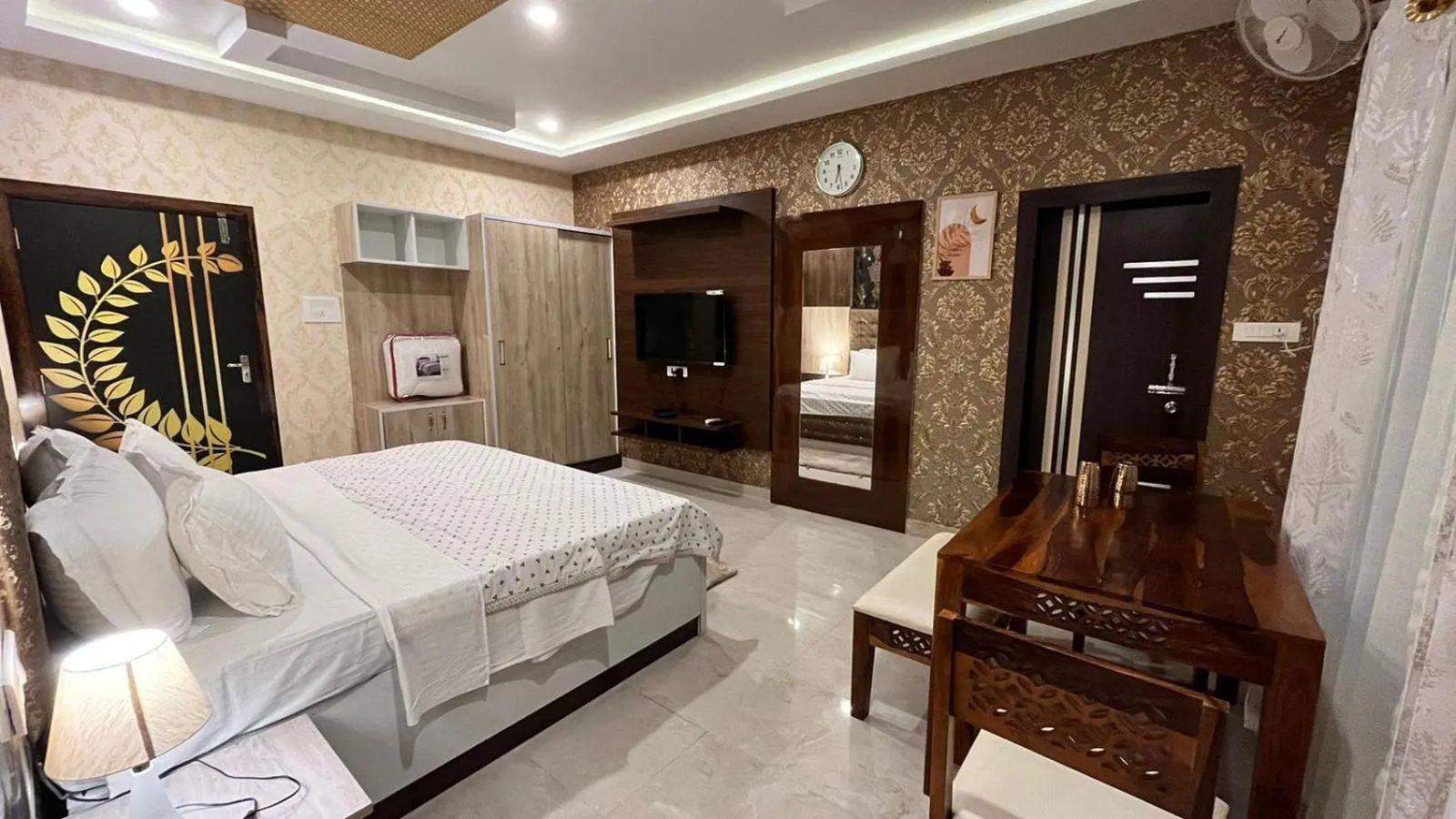 Bed in 7 Sisters Homestay