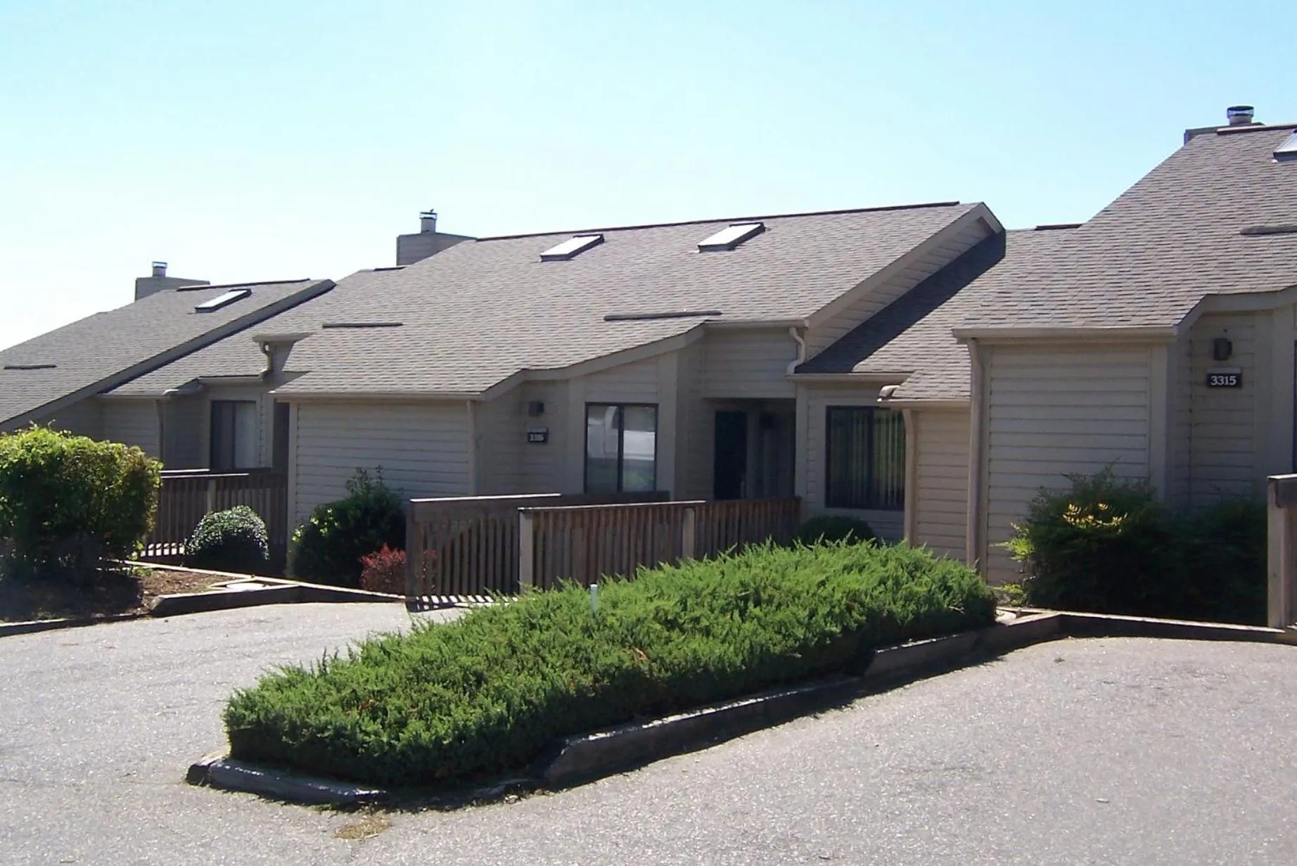 Property building in Fairways of the Mountain