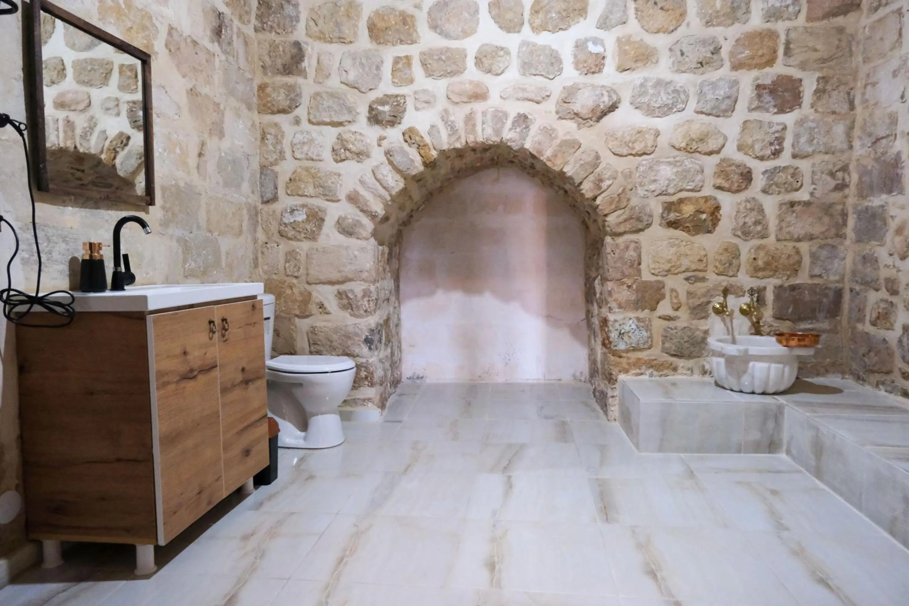 Toilet in MİRSTONE TARİHİ KONAK