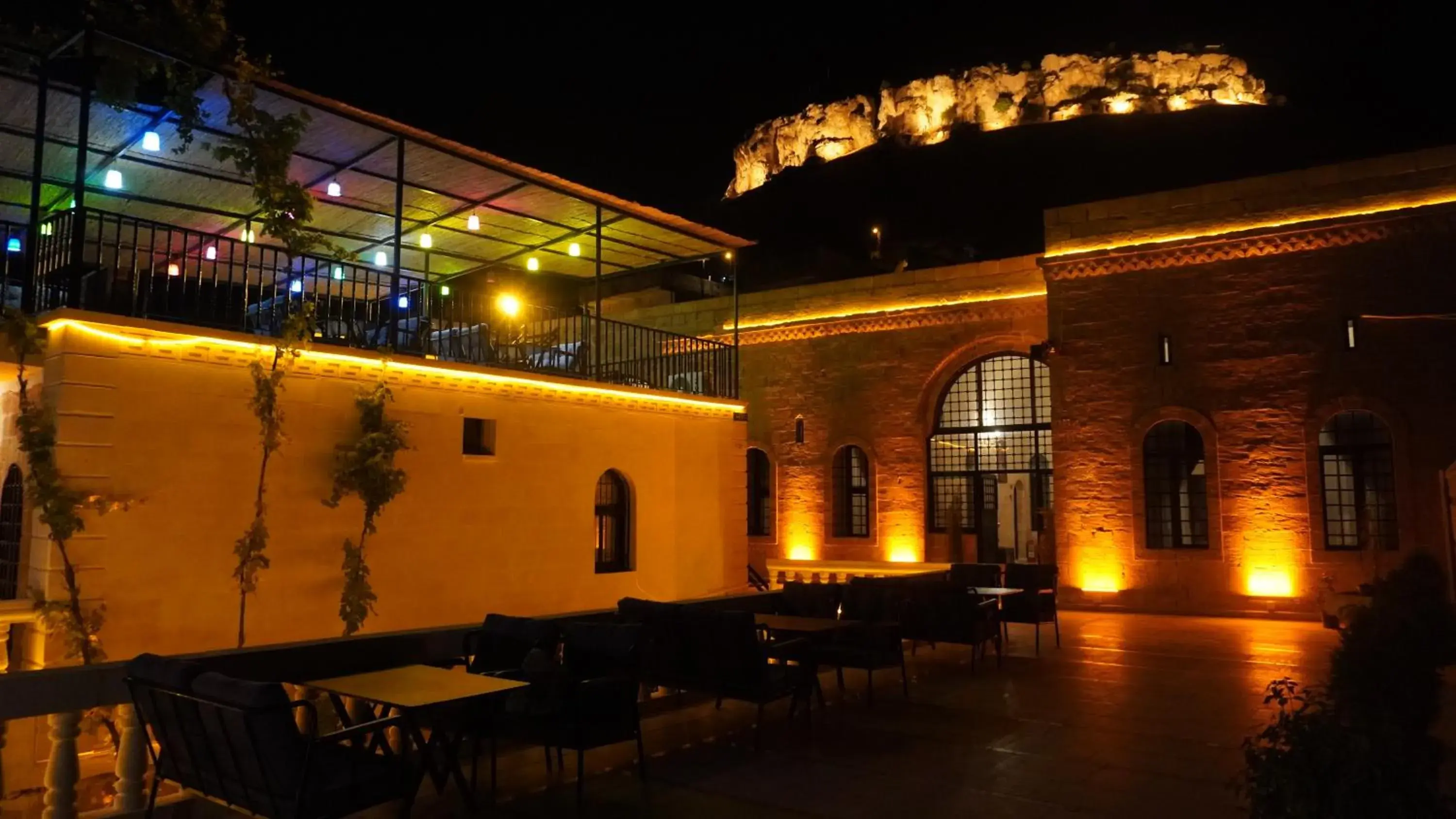 Property building in MİRSTONE TARİHİ KONAK Property building in MİRSTONE TARİHİ KONAK