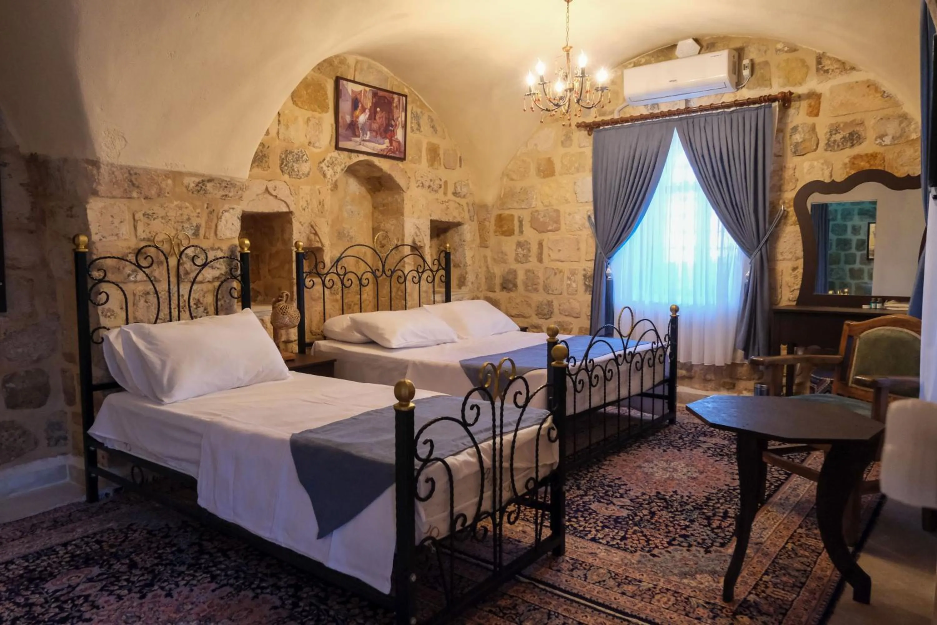 Bed in MİRSTONE TARİHİ KONAK