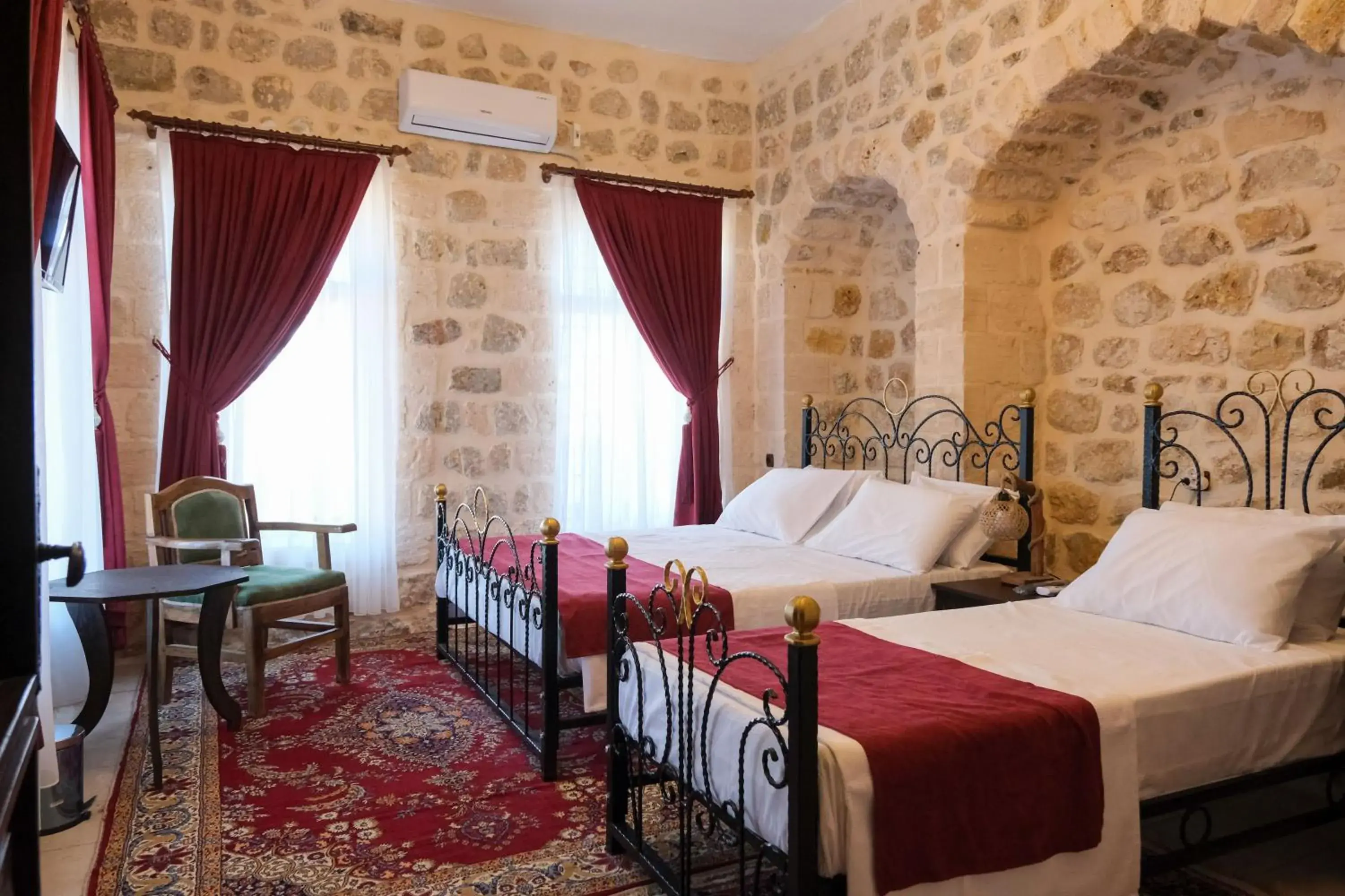 Bed in MİRSTONE TARİHİ KONAK Bed in MİRSTONE TARİHİ KONAK