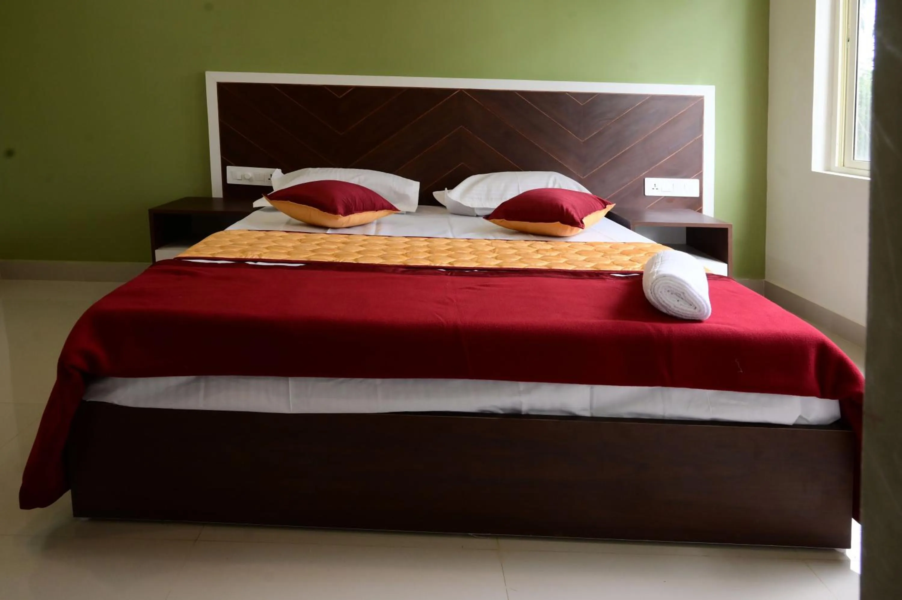 Bed in The Green Room Tourist Home