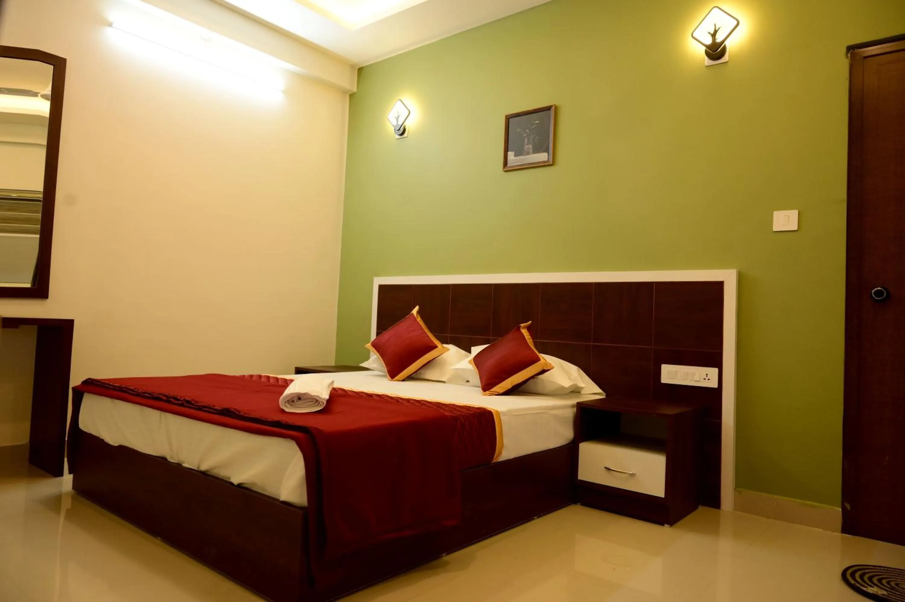 Bed in The Green Room Tourist Home