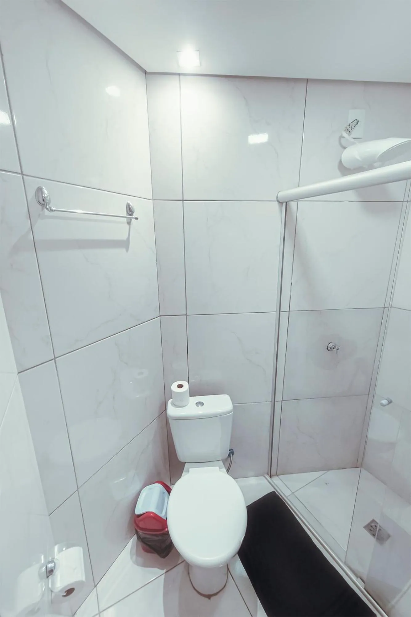 Shower in Hotel Apiacas