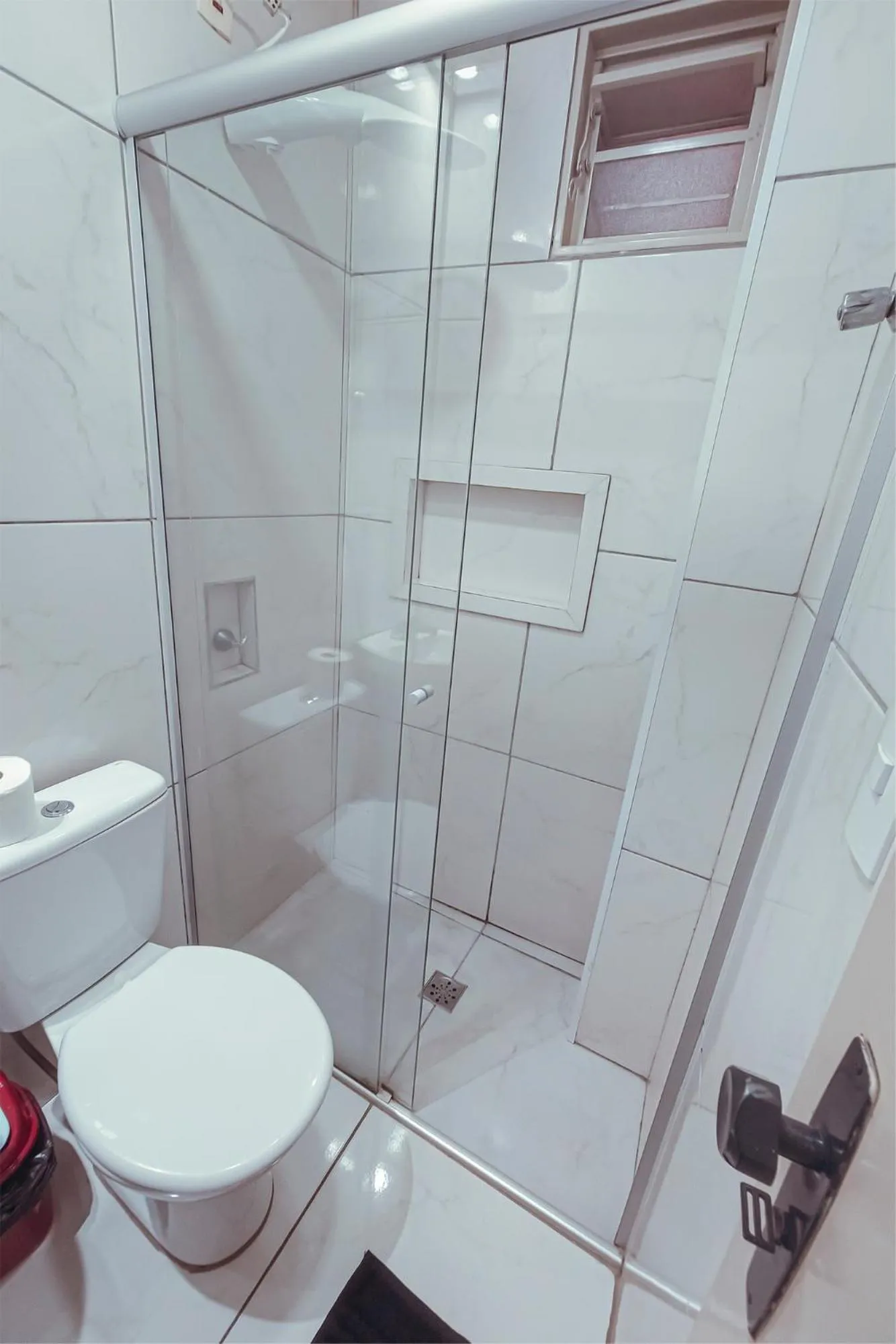 Shower in Hotel Apiacas