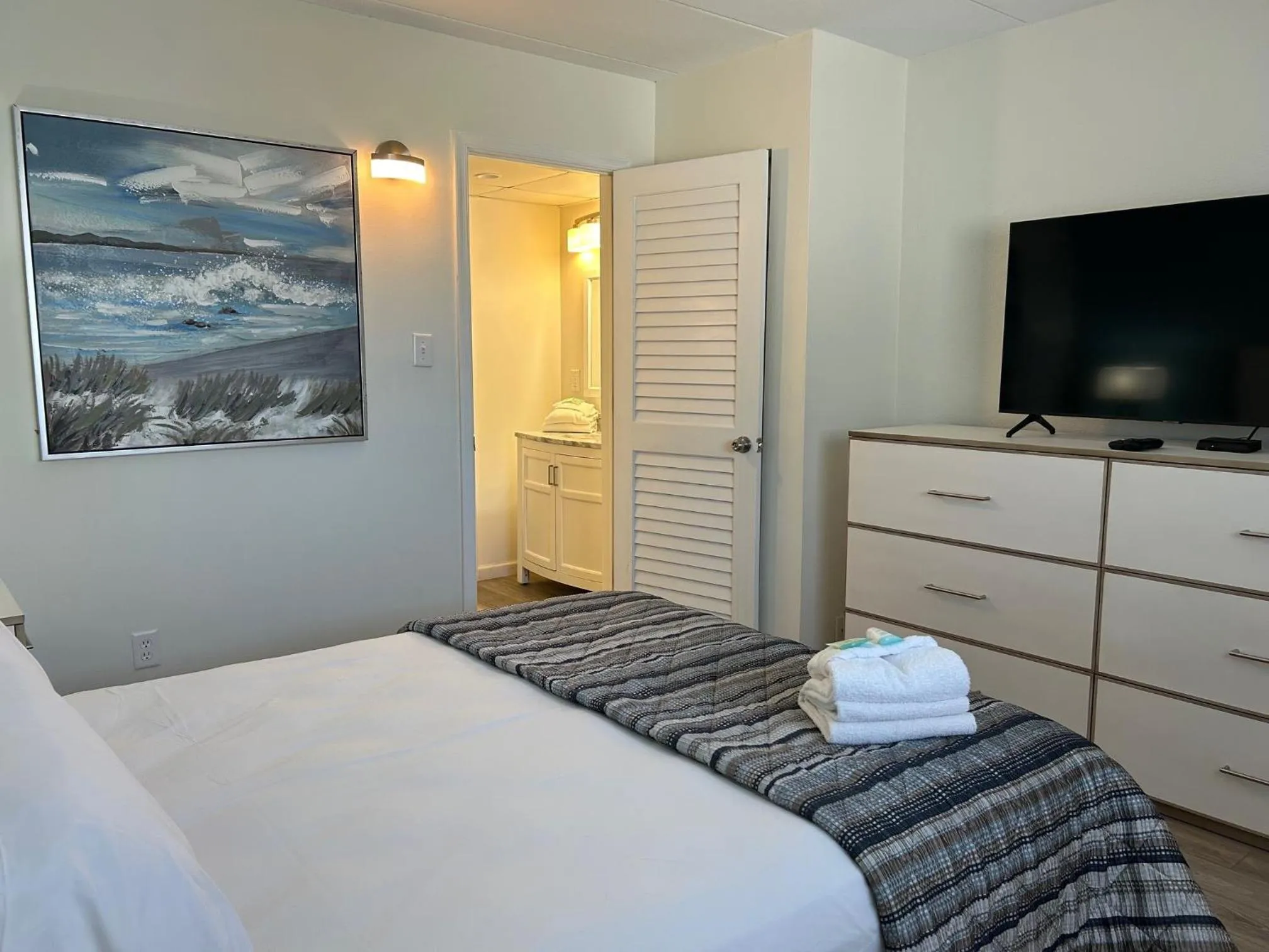 Bed in Esplanade Suites - A Sundance Vacations Property