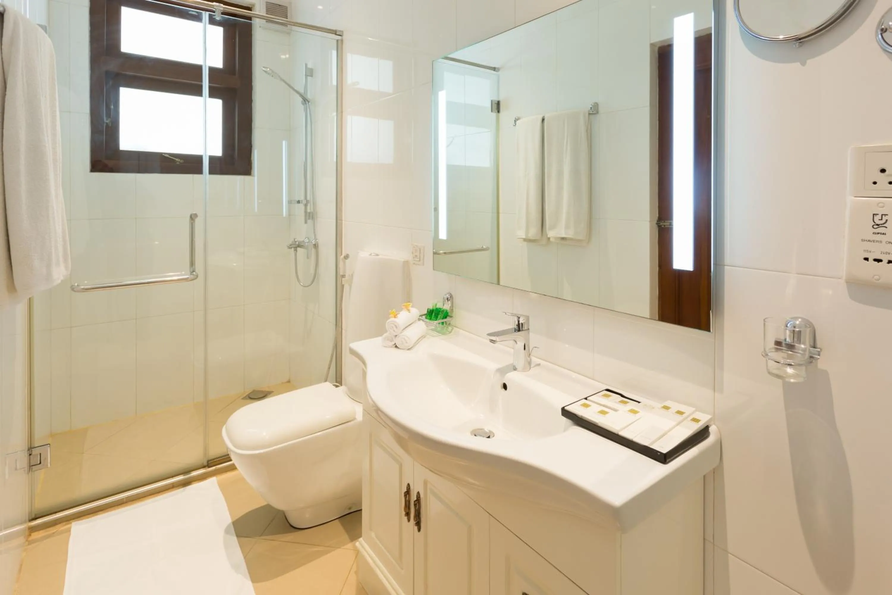 Bathroom in Serene Villa 38