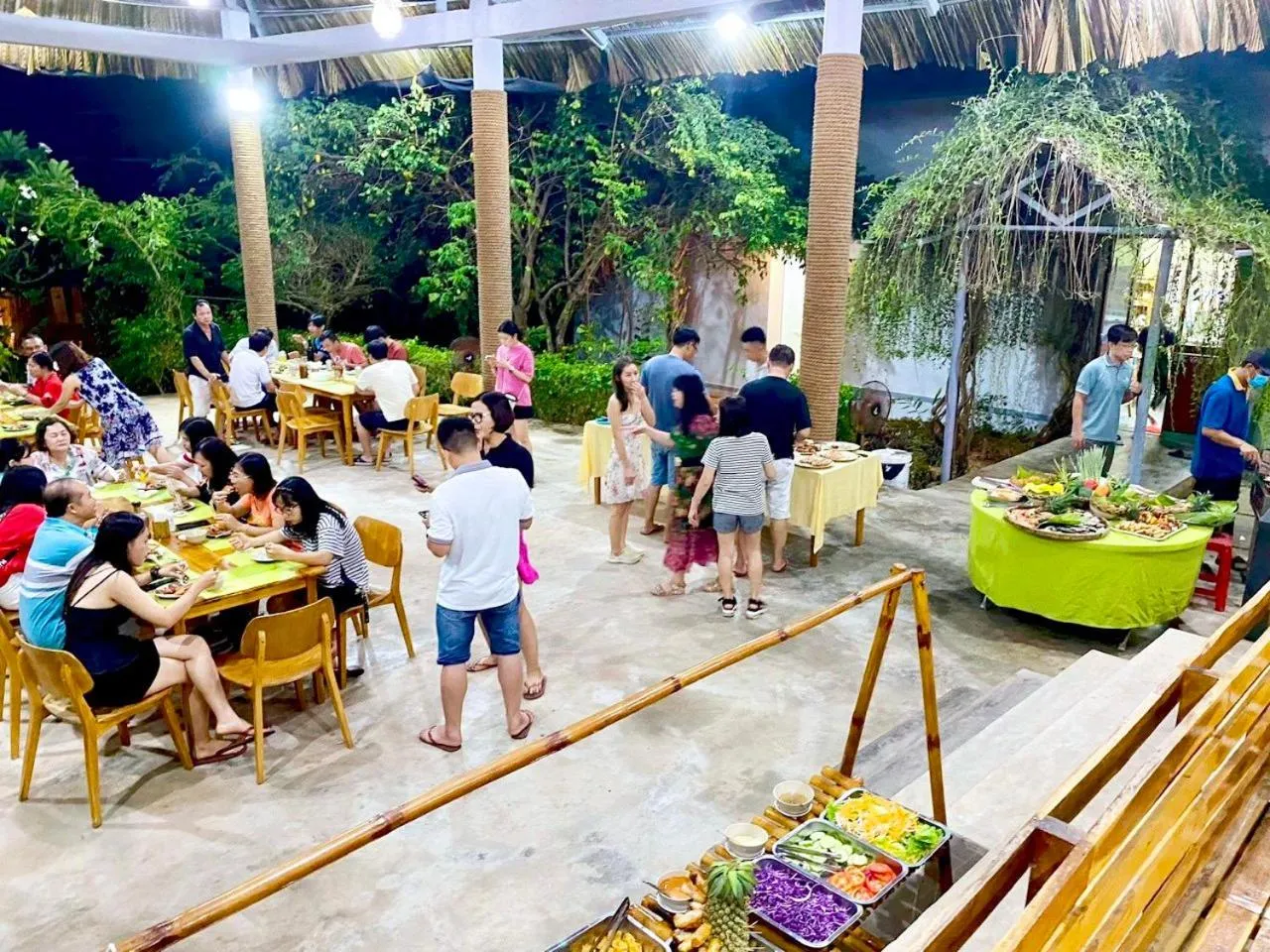 BBQ facilities in Me bungalow beach resort