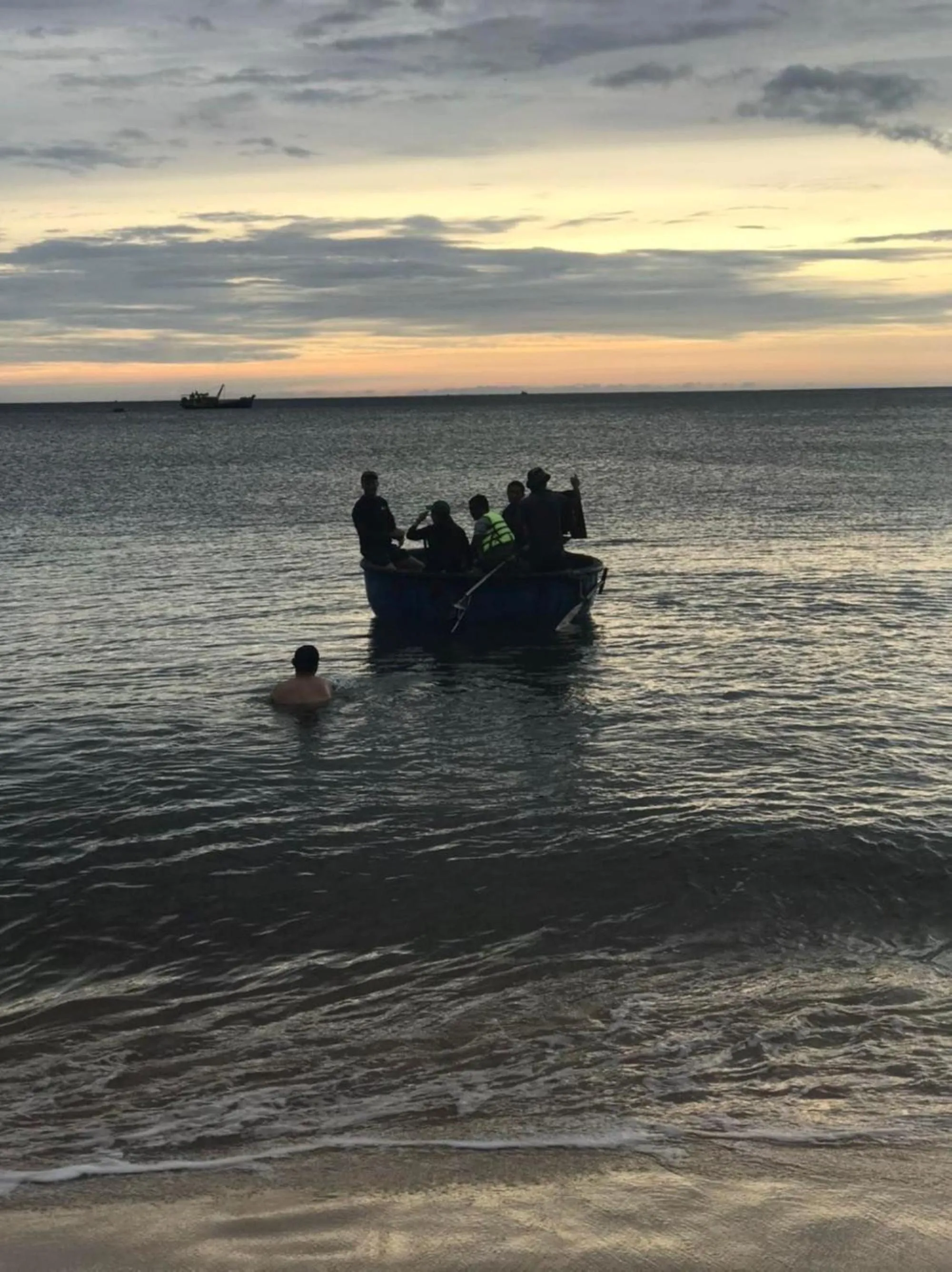 Beach in Me bungalow beach resort