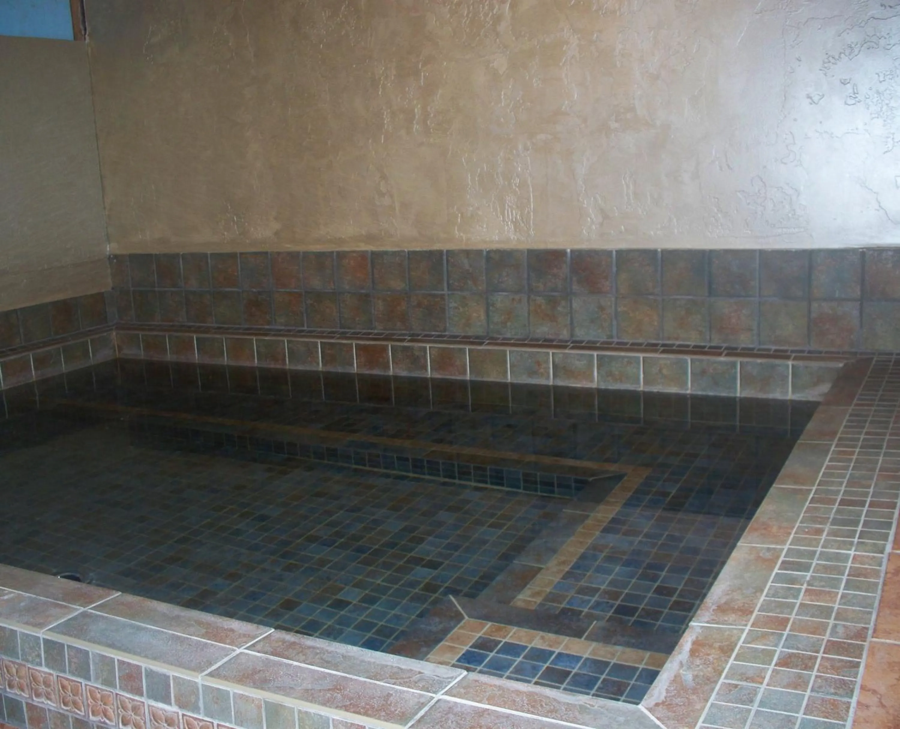 Hot Spring Bath in Riverside Hot Springs Inn & Spa - Adults Only