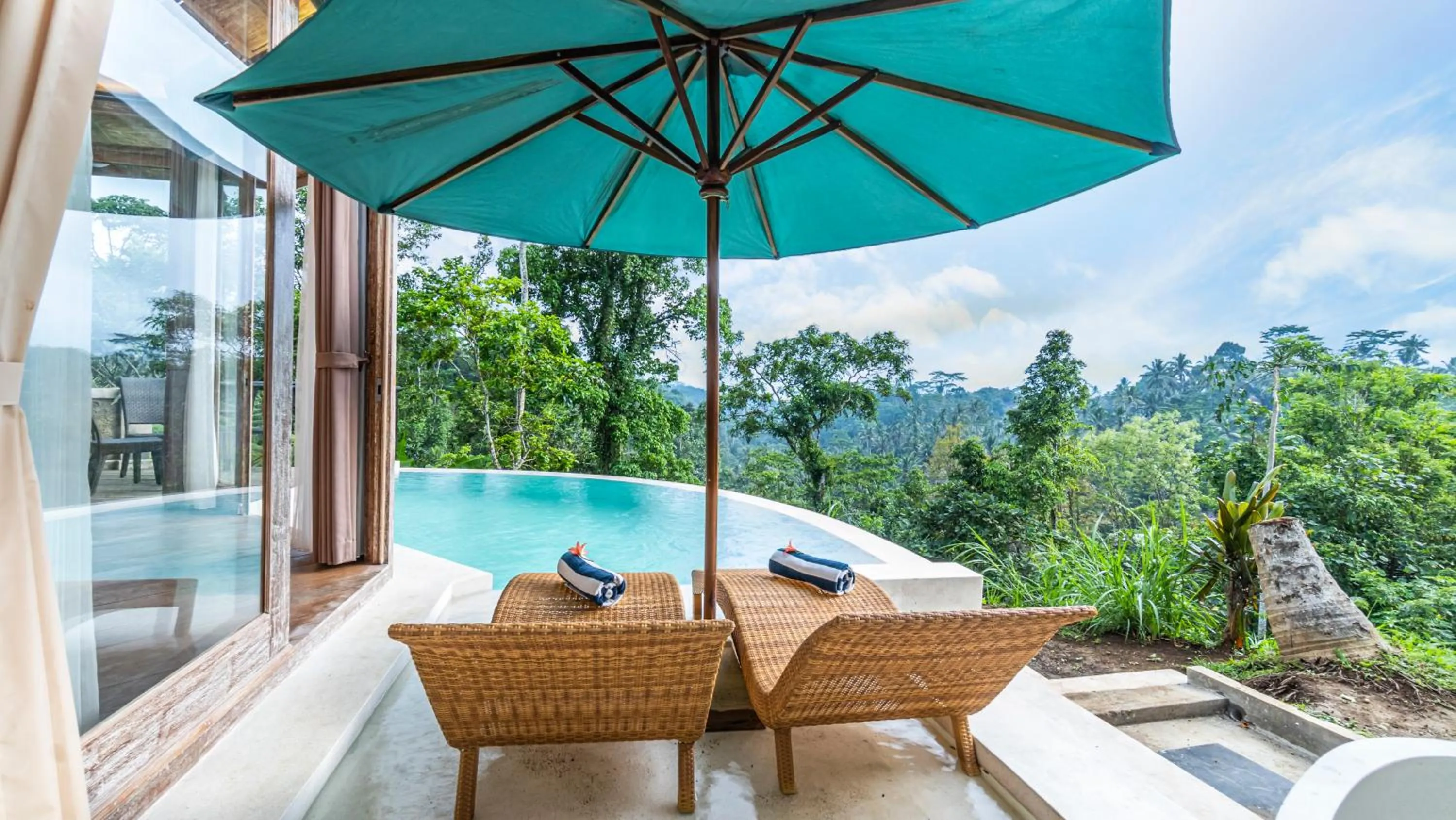 Swimming pool in Anja Villas Ubud