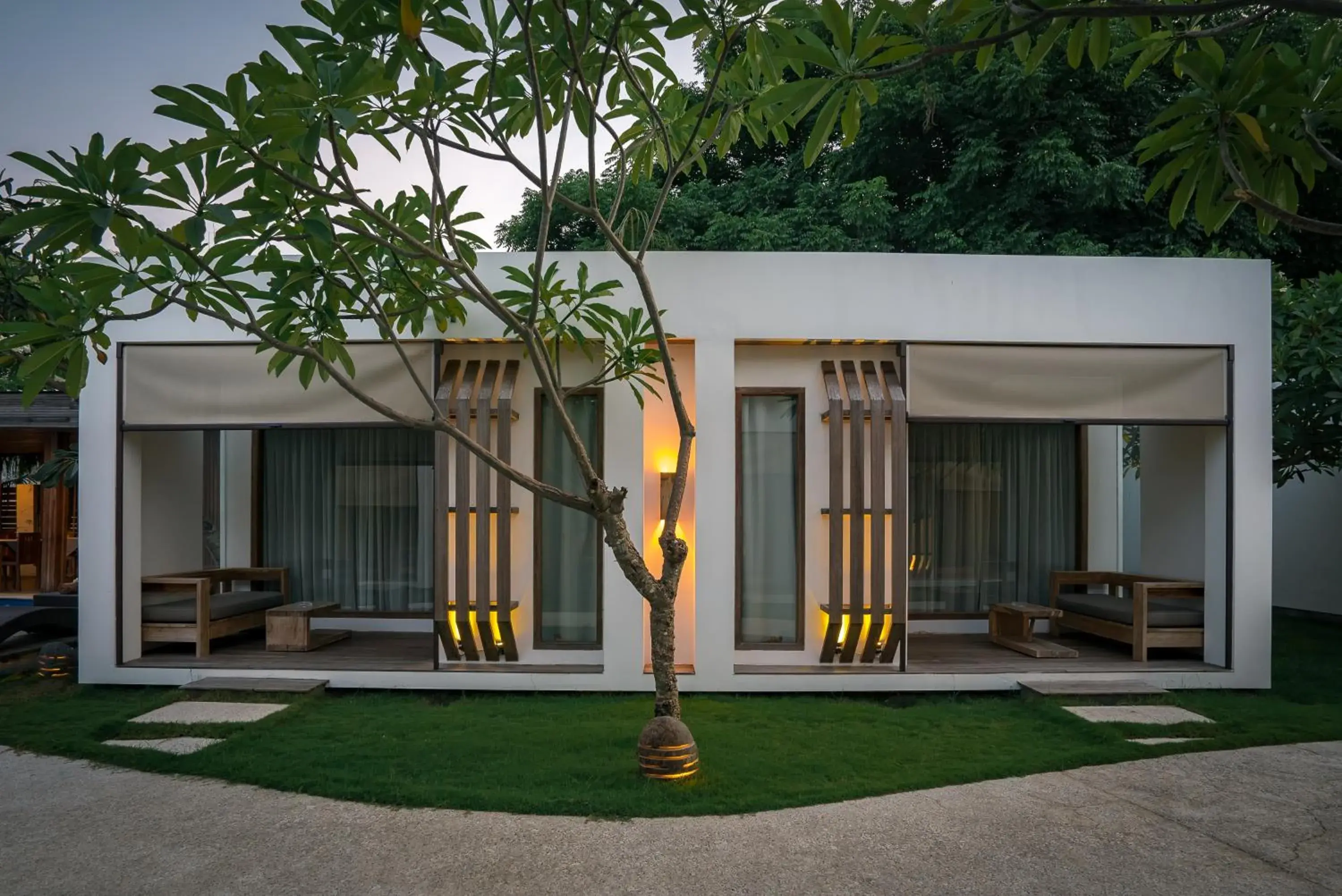 Facade/entrance in Villa Nero Facade/entrance in Villa Nero