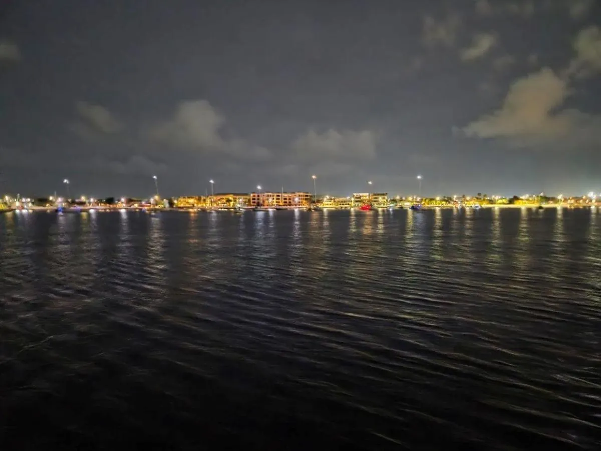 Night in The Lodge Bonaire