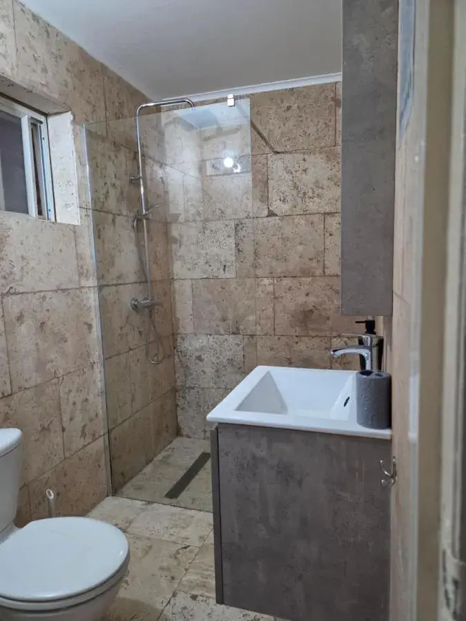 Double Room with Private Bathroom in The Lodge Bonaire Double Room with Private Bathroom in The Lodge Bonaire