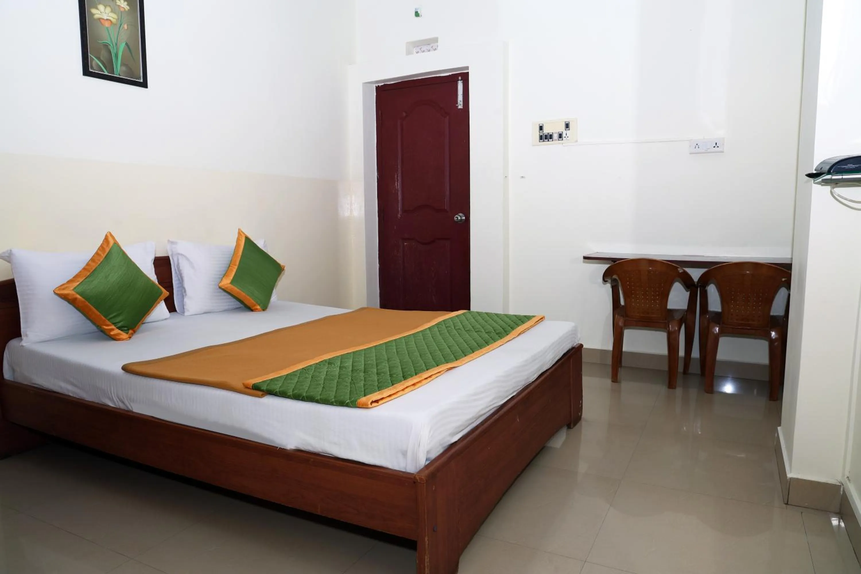 Bedroom, Bed in Royal Green Accommodation Chennai Airport