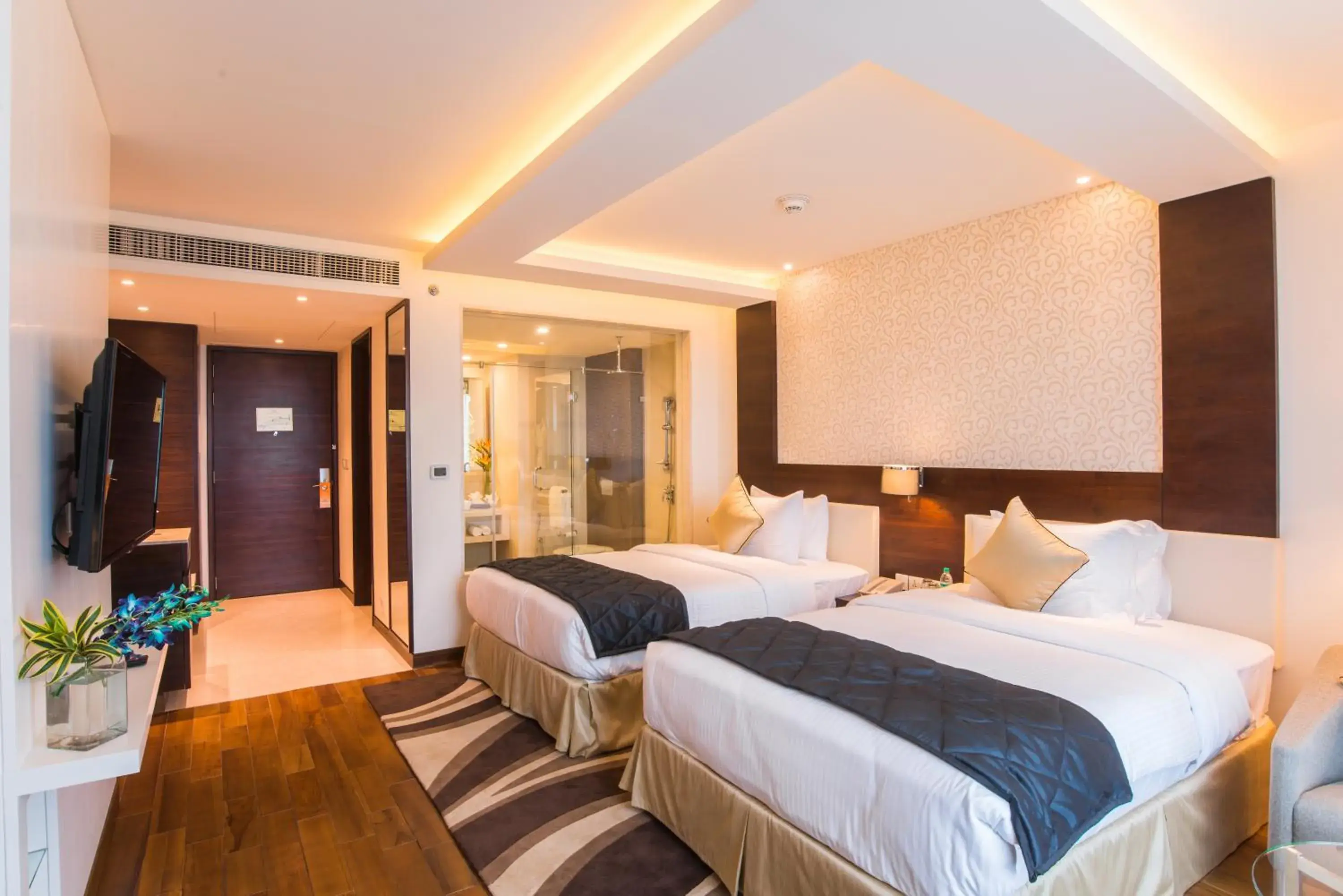 Bedroom, Bed in Howard Johnson By Wyndham, Hebbal, Bengaluru Bedroom, Bed in Howard Johnson By Wyndham, Hebbal, Bengaluru