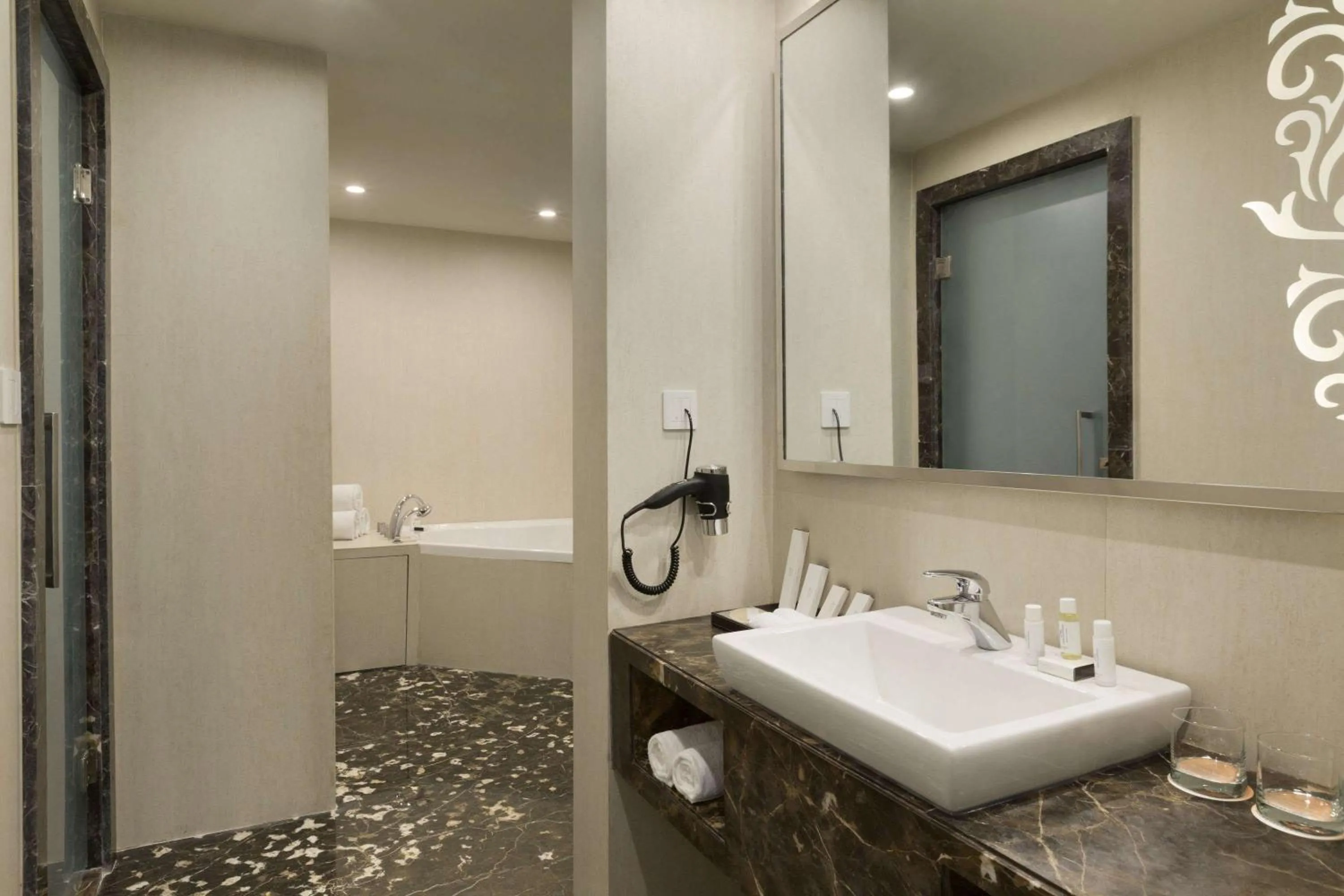 Photo of the whole room in Howard Johnson By Wyndham, Hebbal, Bengaluru