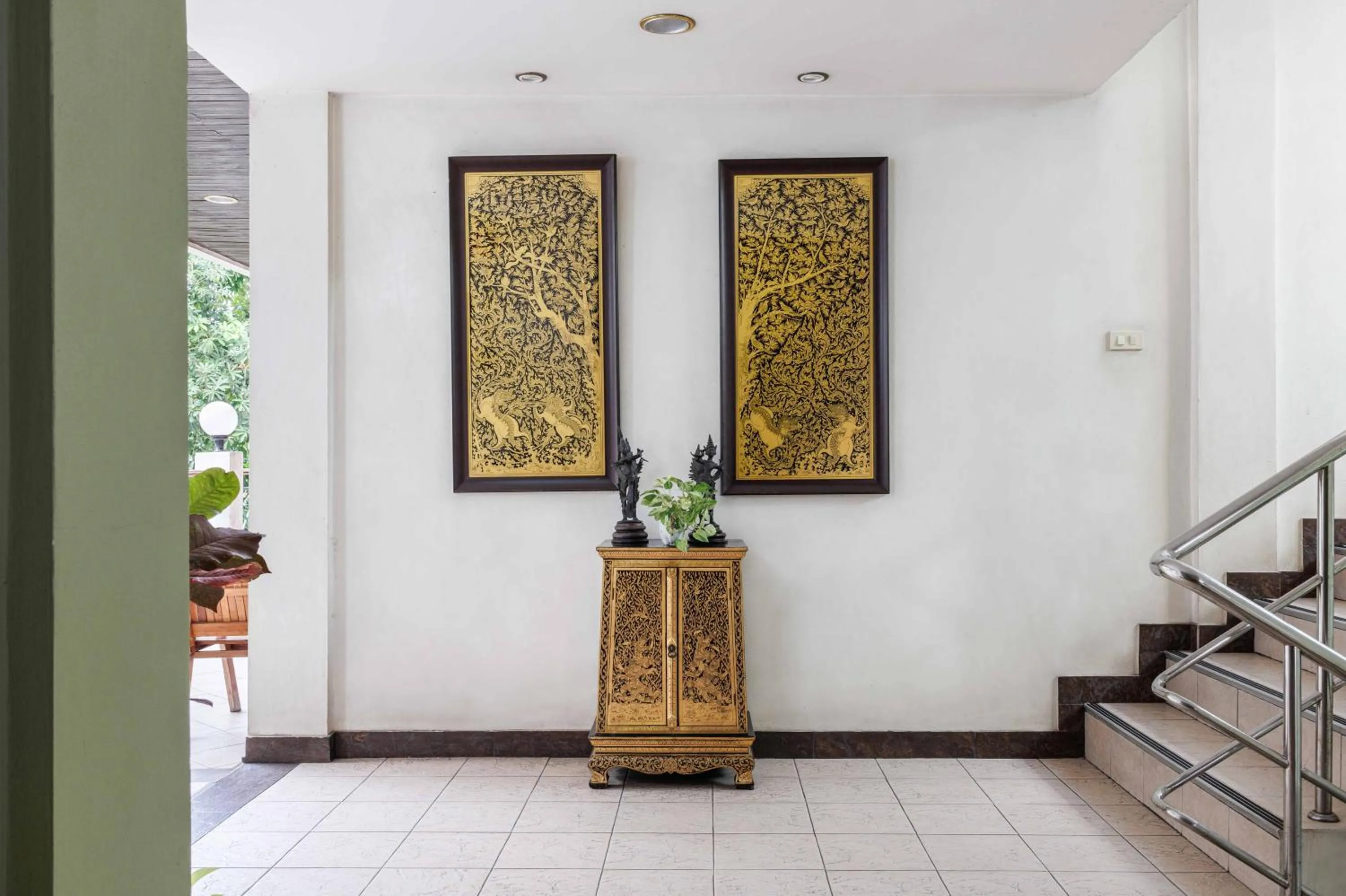 Decorative detail in Charlie House Pin Klao